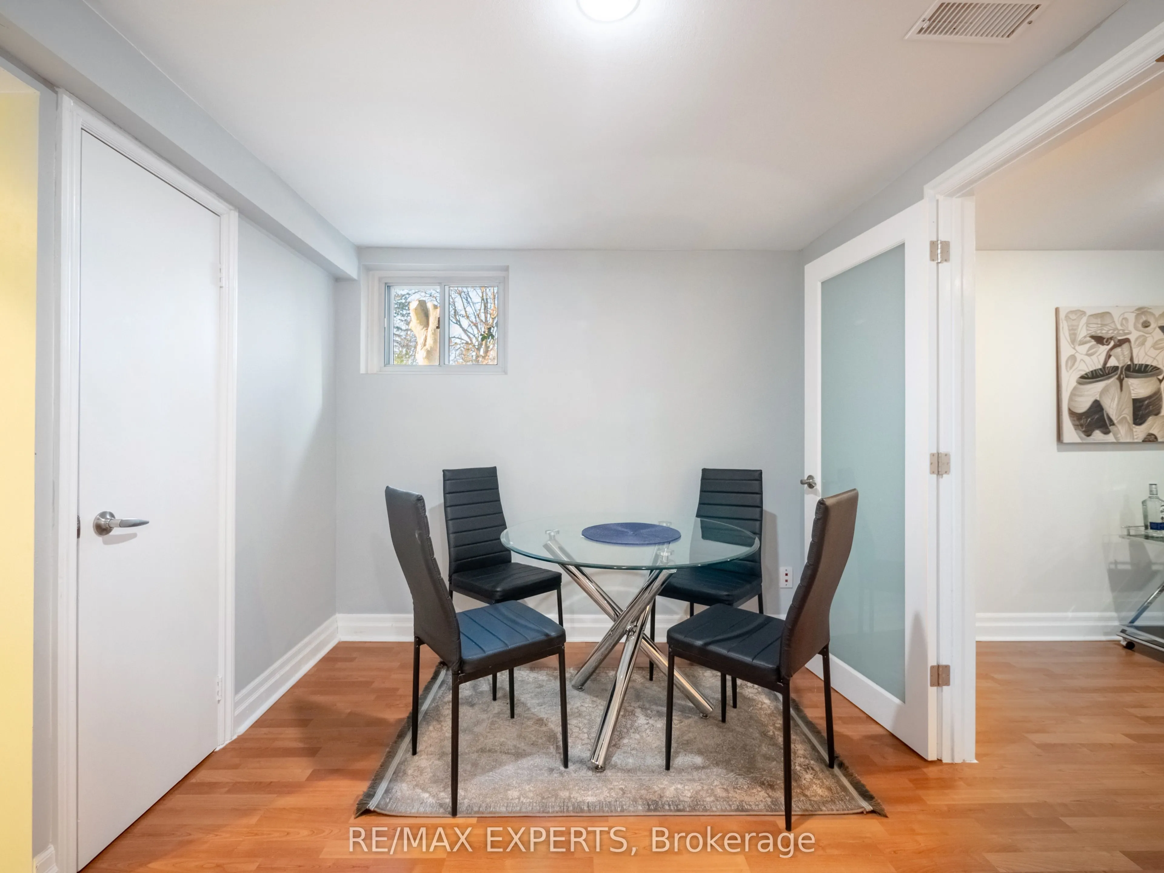 11 Knollside Drive