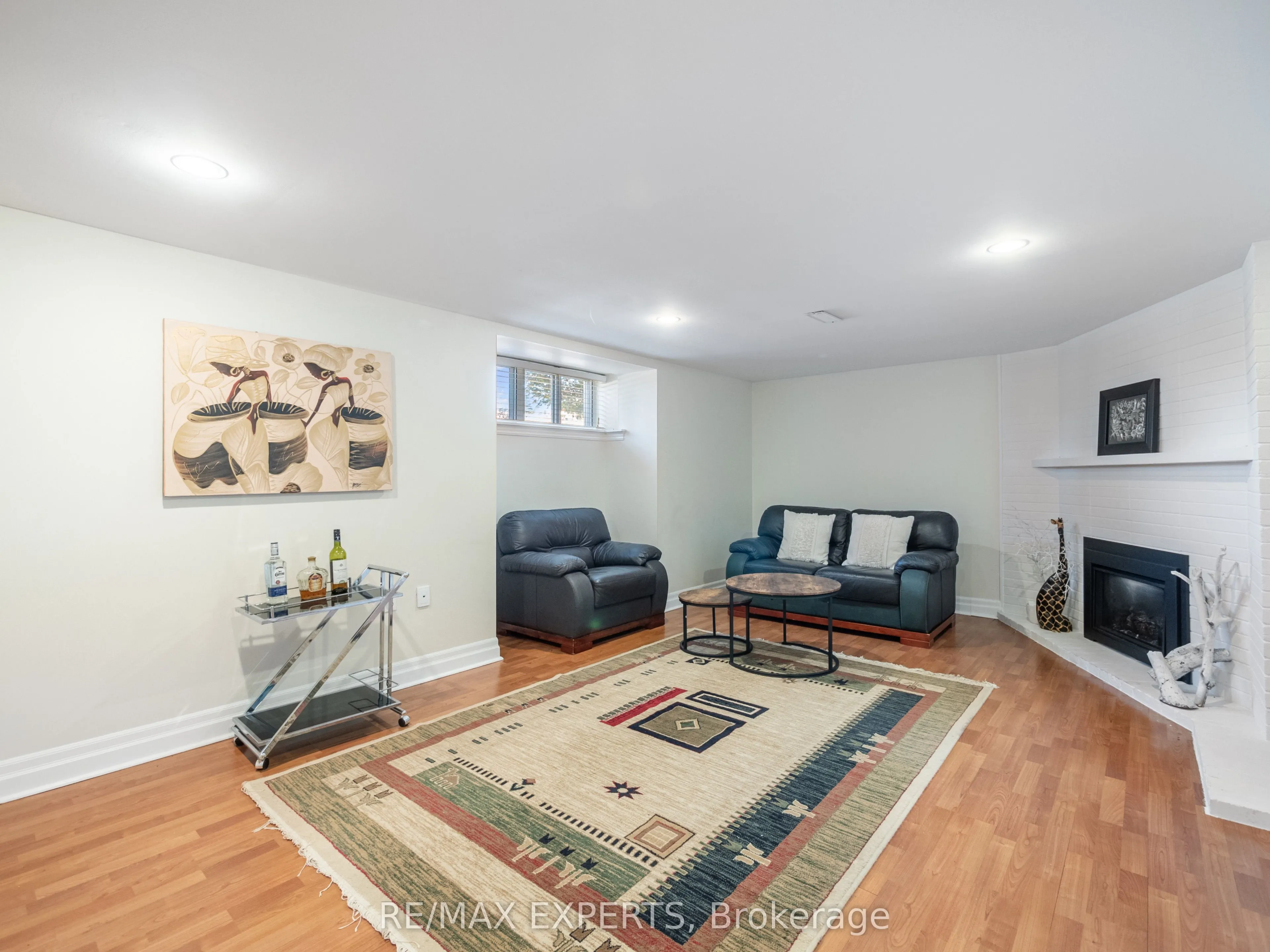 11 Knollside Drive