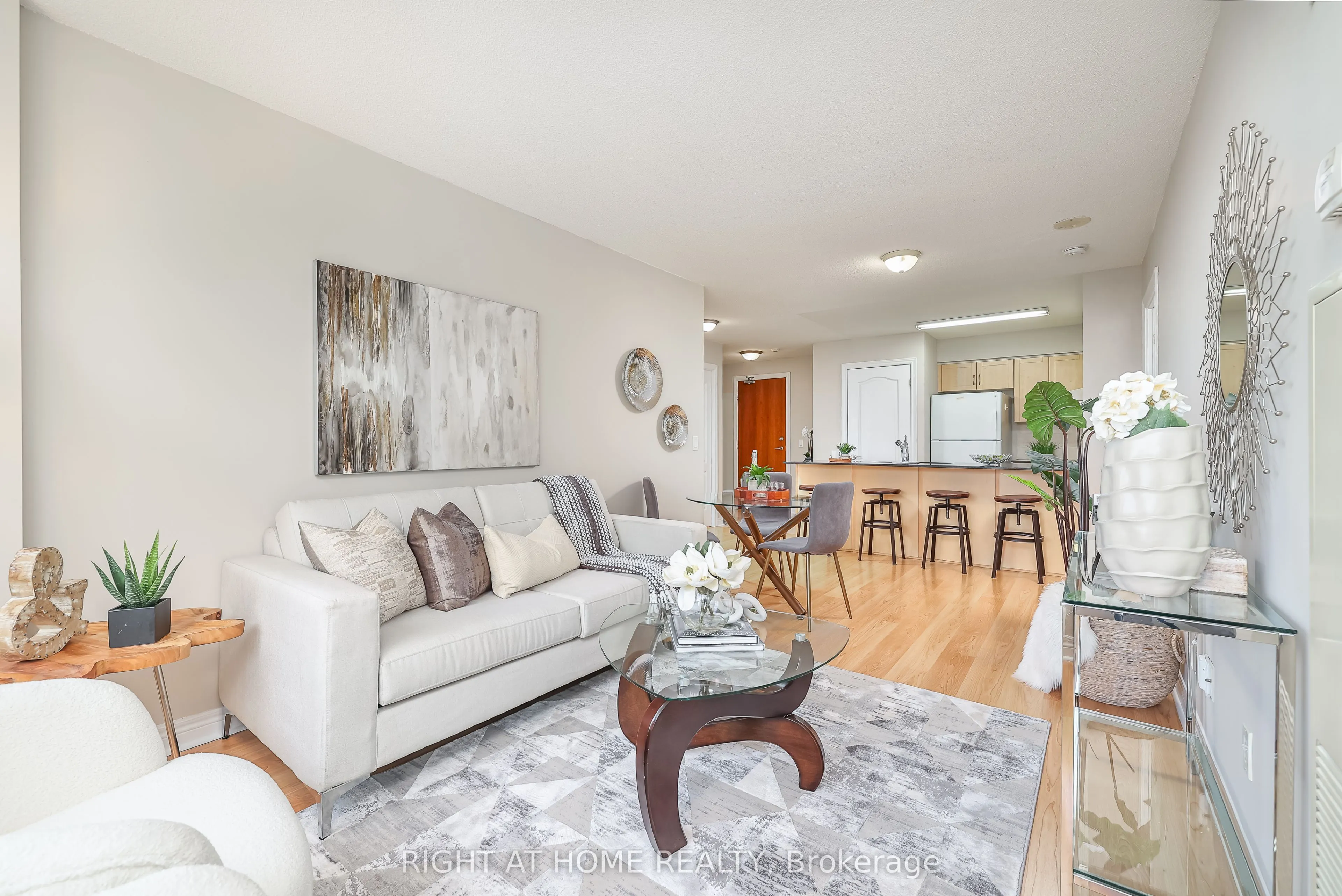 60 DISERA Drive, #1202
