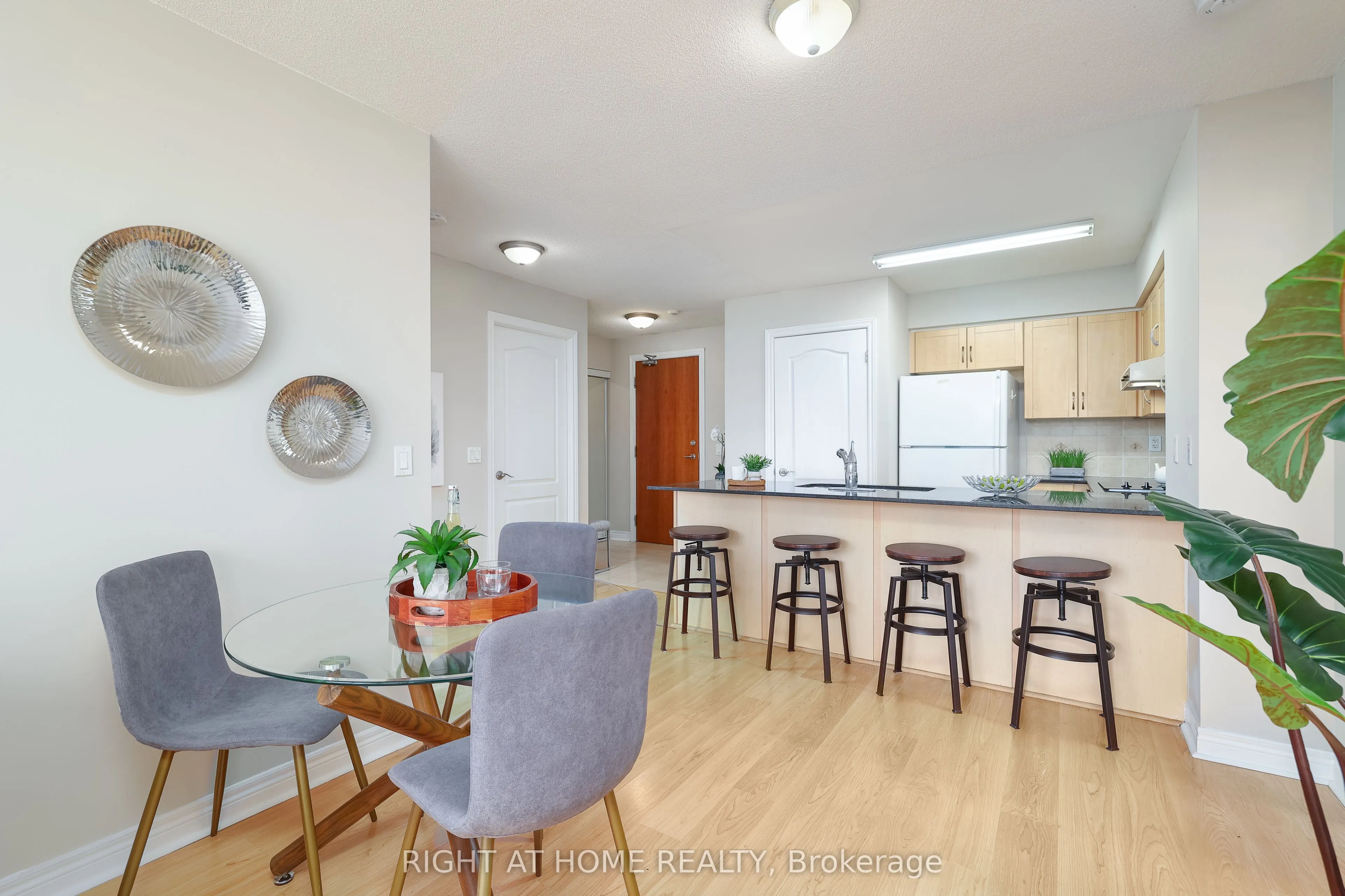 60 DISERA Drive, #1202