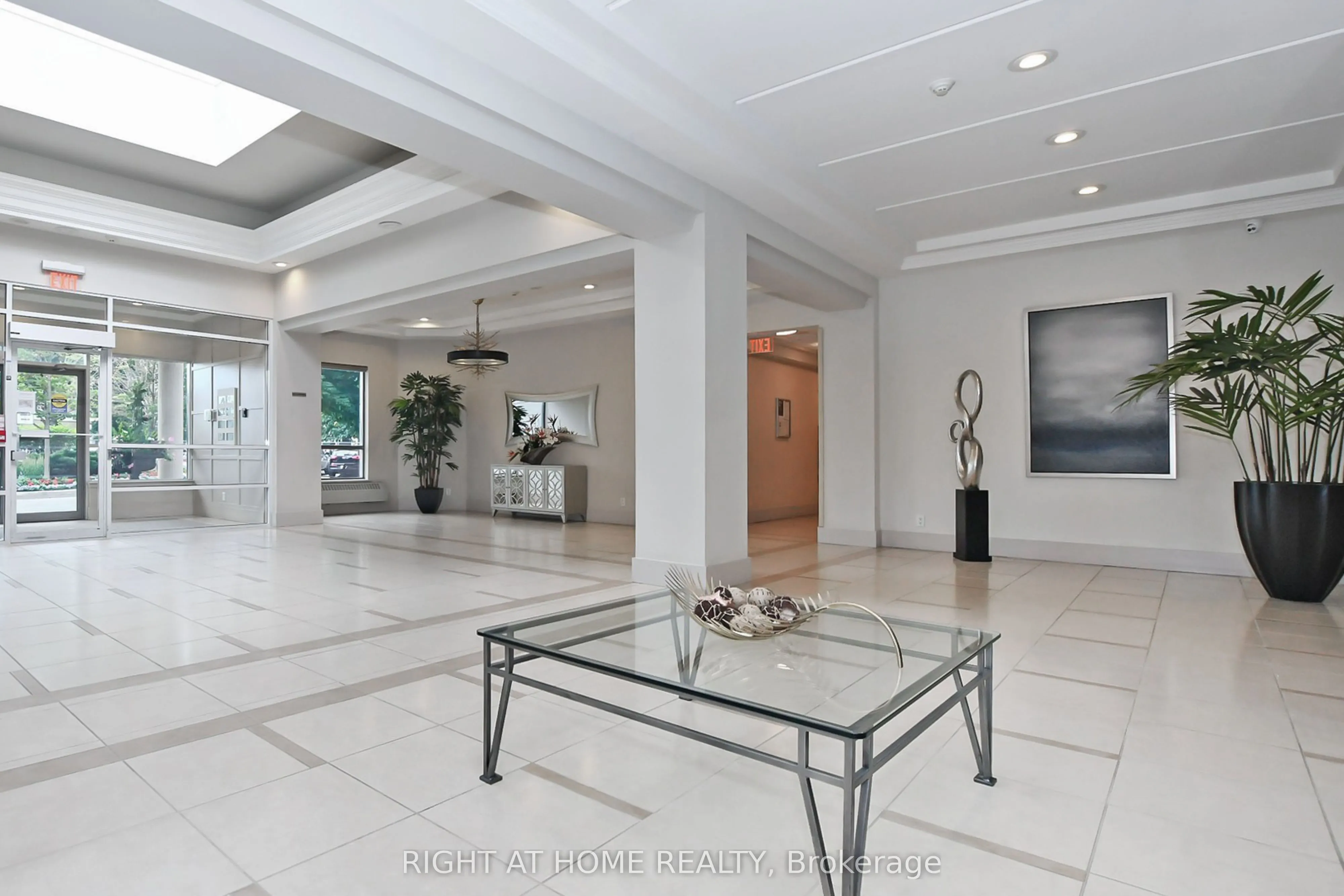 60 DISERA Drive, #1202
