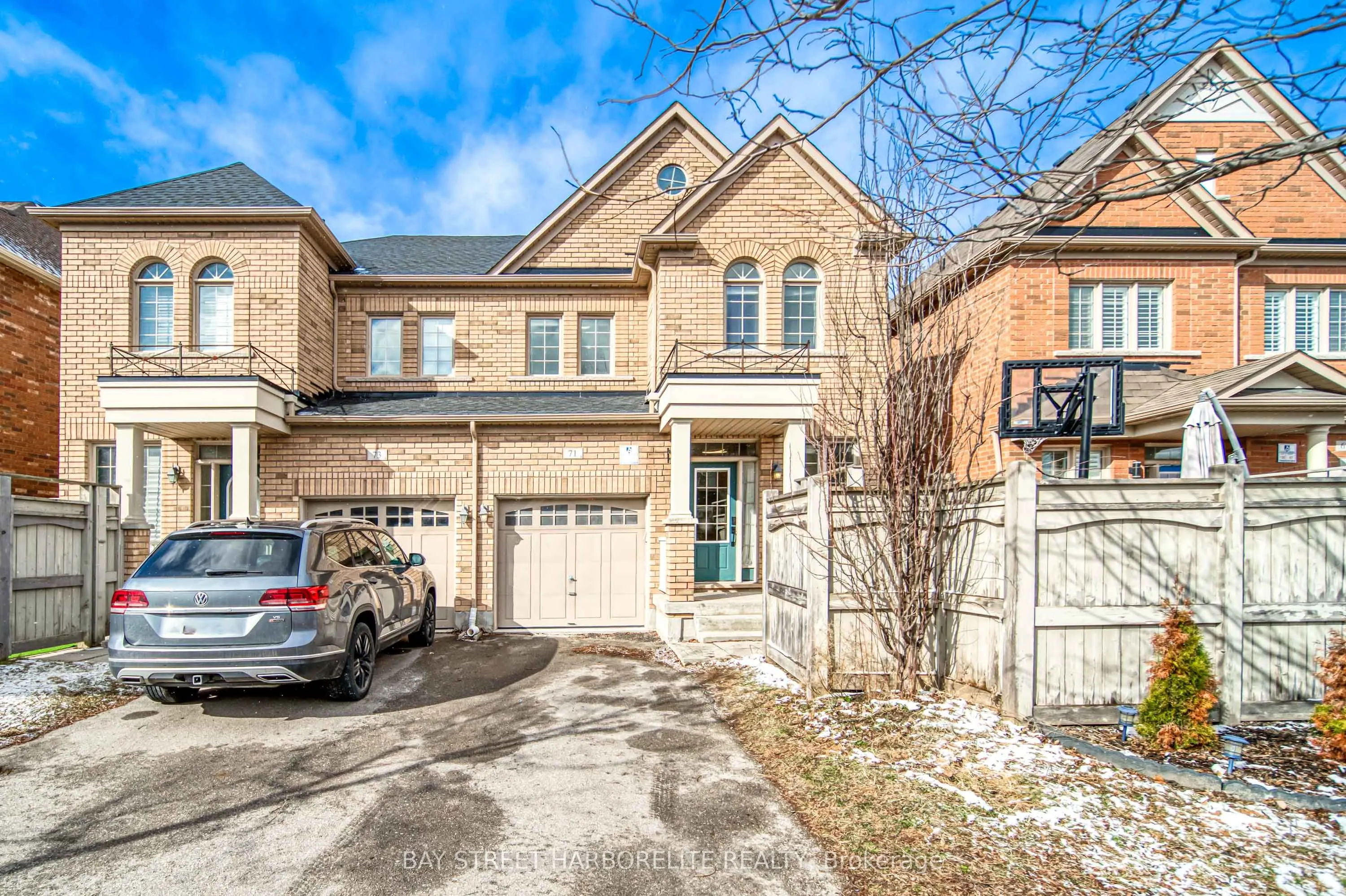 71 Mary Ellen Baker Crescent