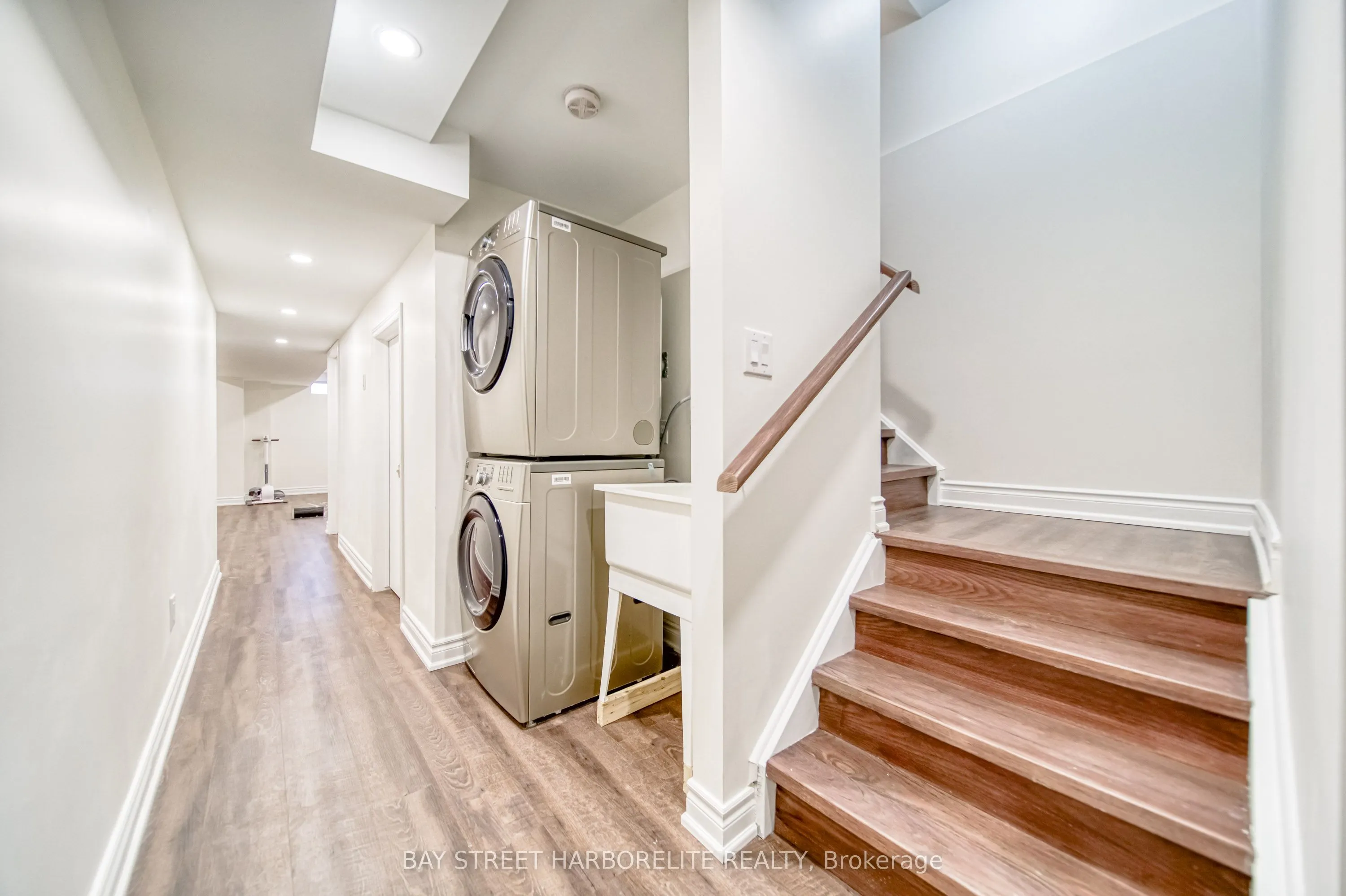 71 Mary Ellen Baker Crescent