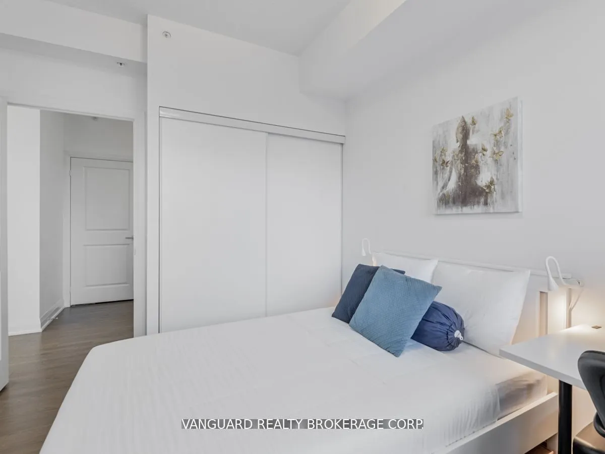 75 North Park Road, #208