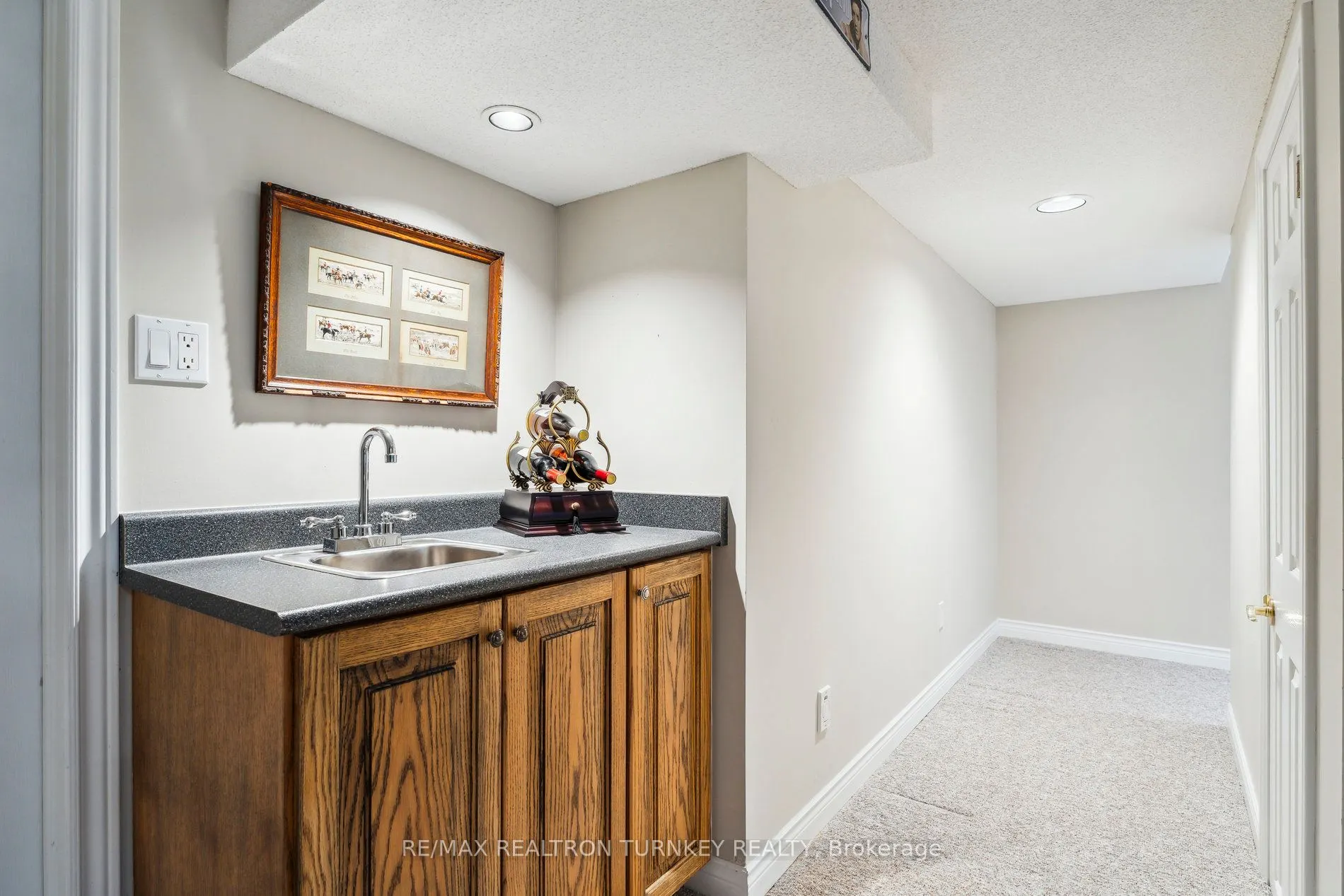 42 Sunset Boulevard, #32