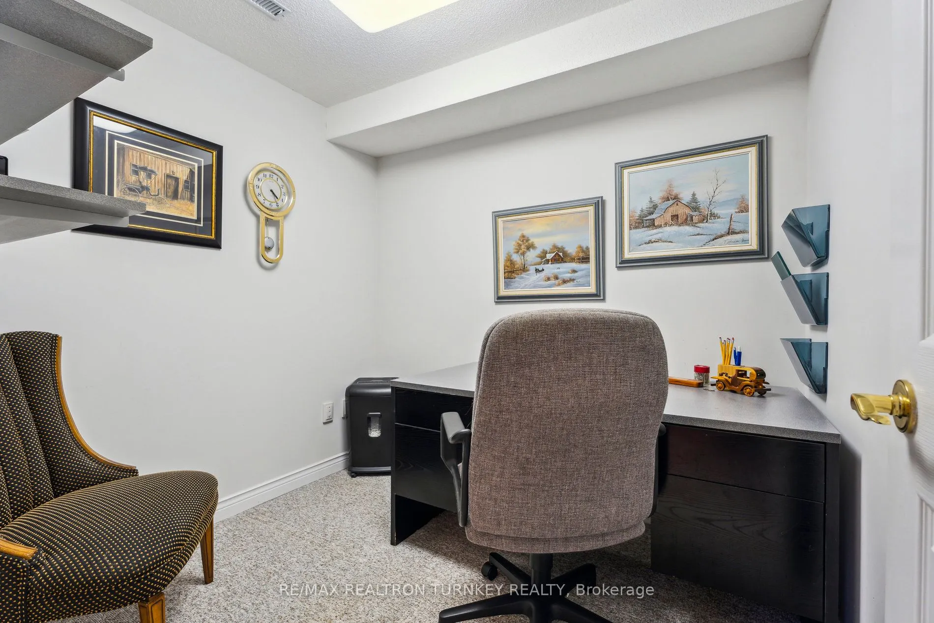 42 Sunset Boulevard, #32