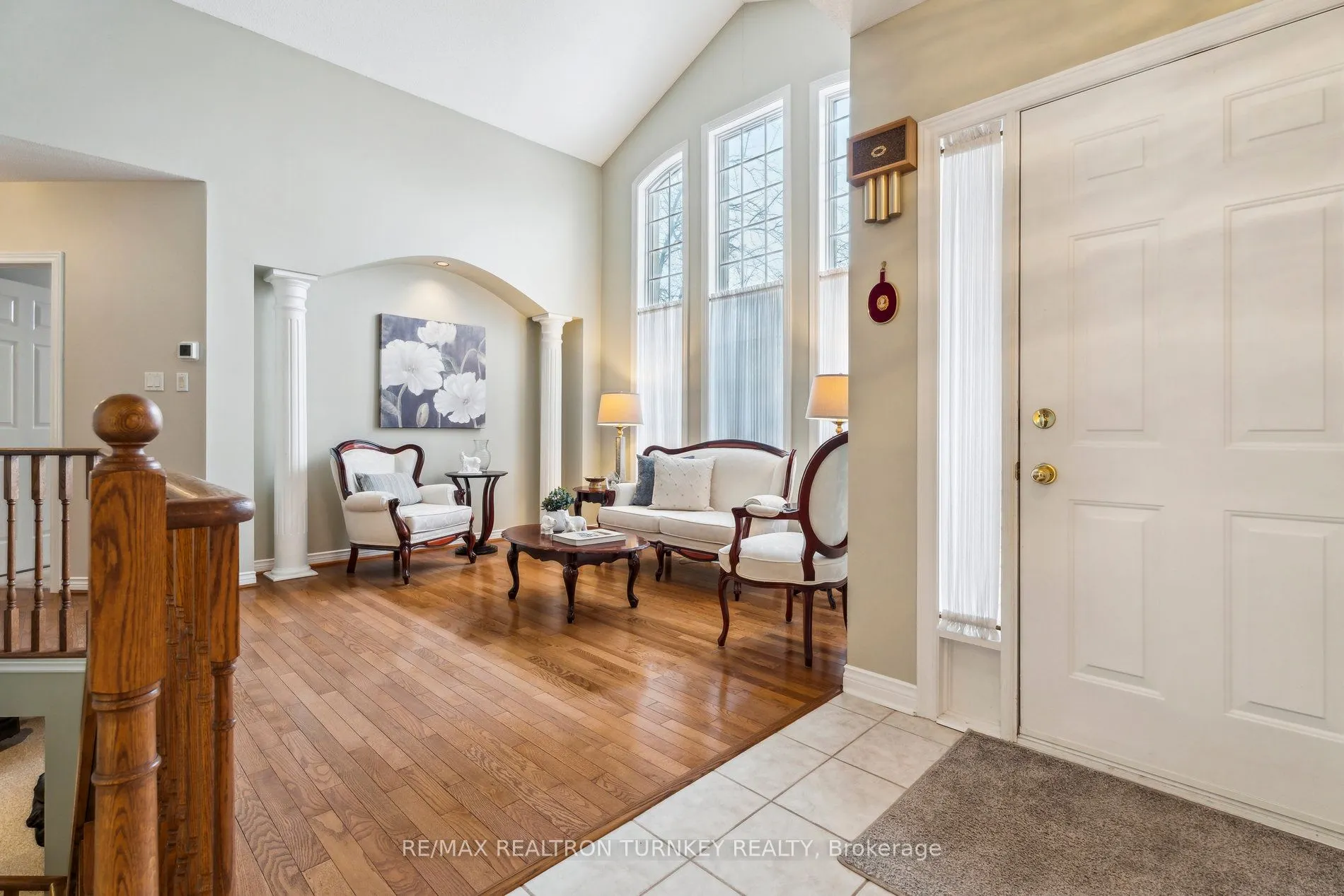 42 Sunset Boulevard, #32