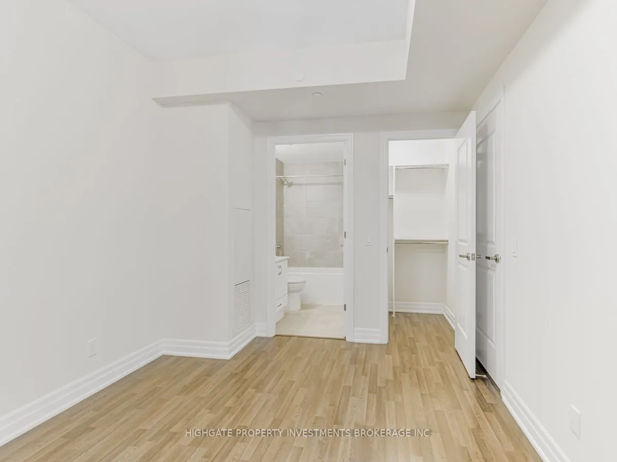 9085 Jane Street, #501