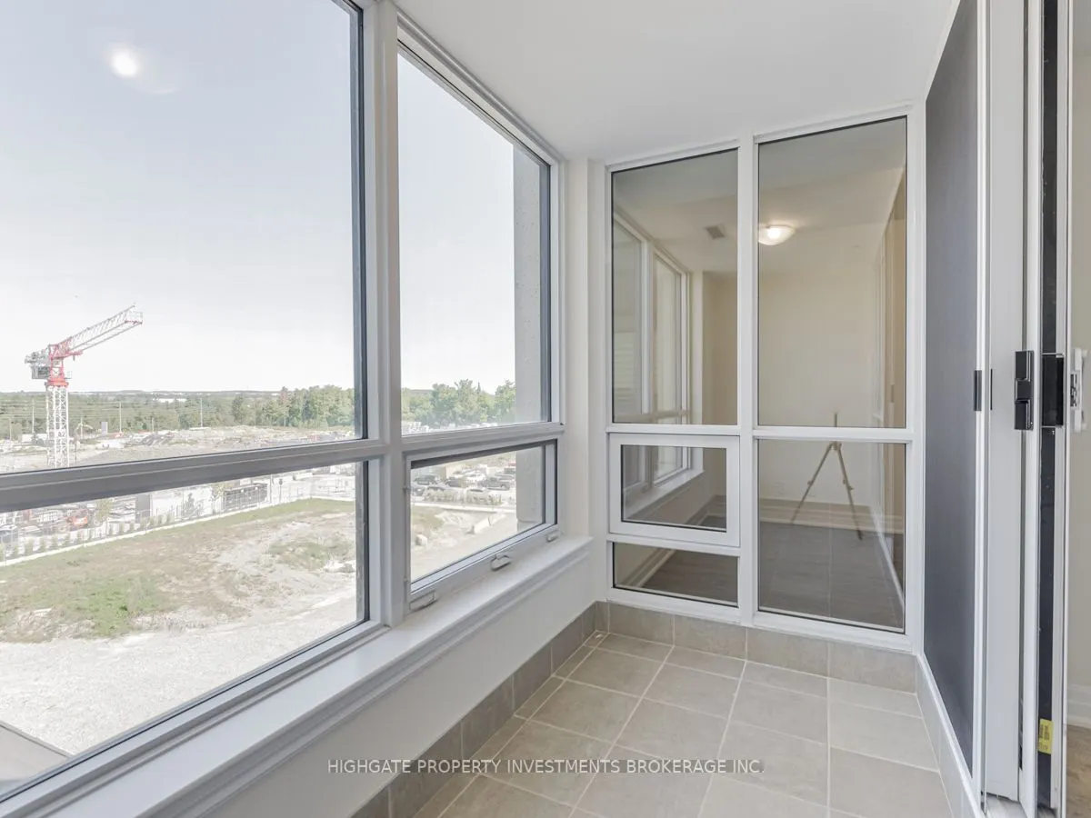 9085 Jane Street, #501