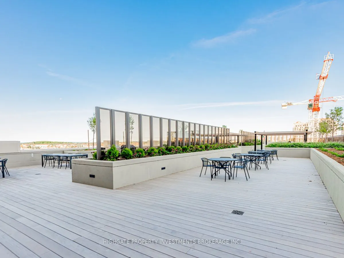 9085 Jane Street, #501