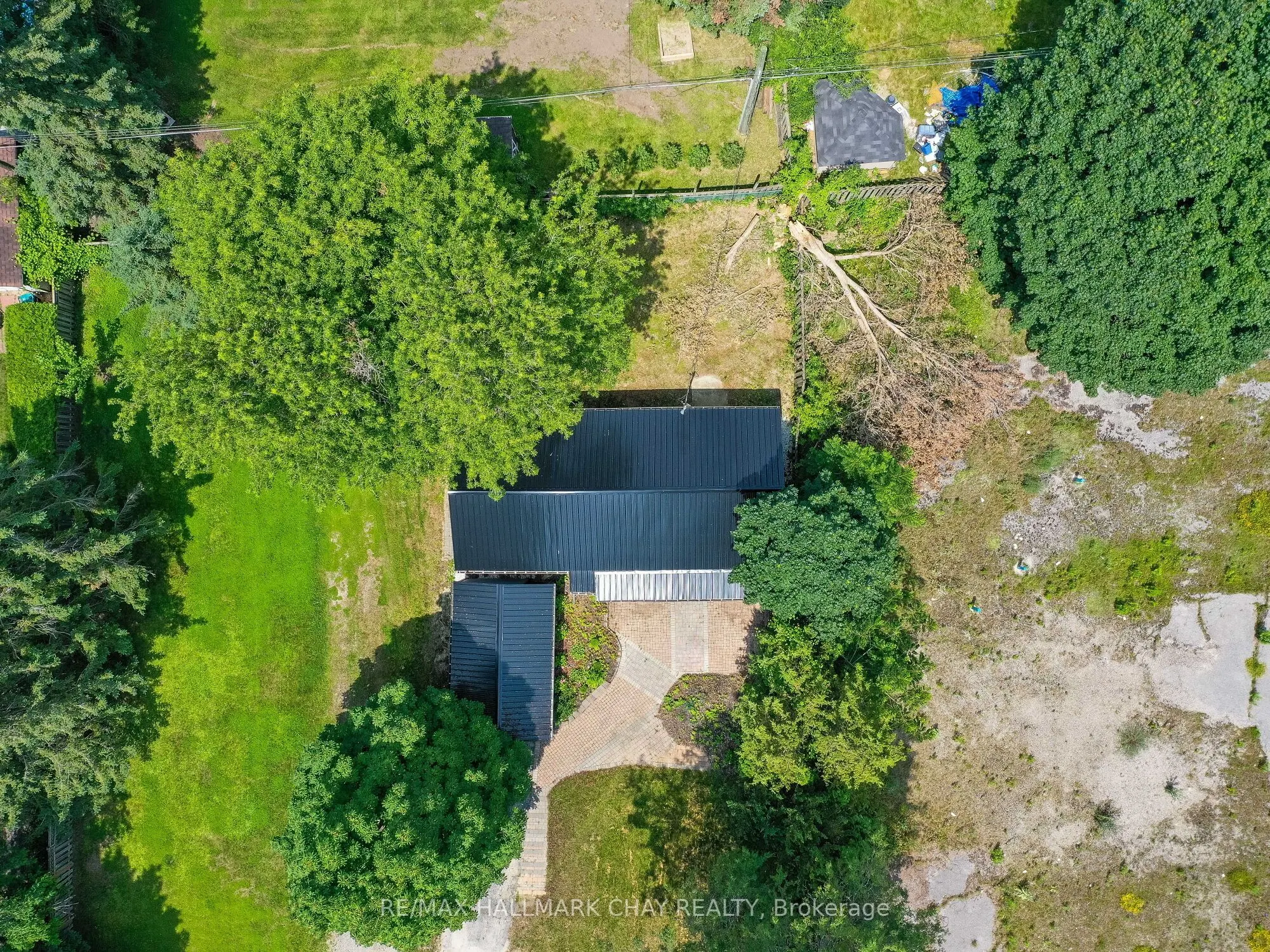 268 Victoria Street E
