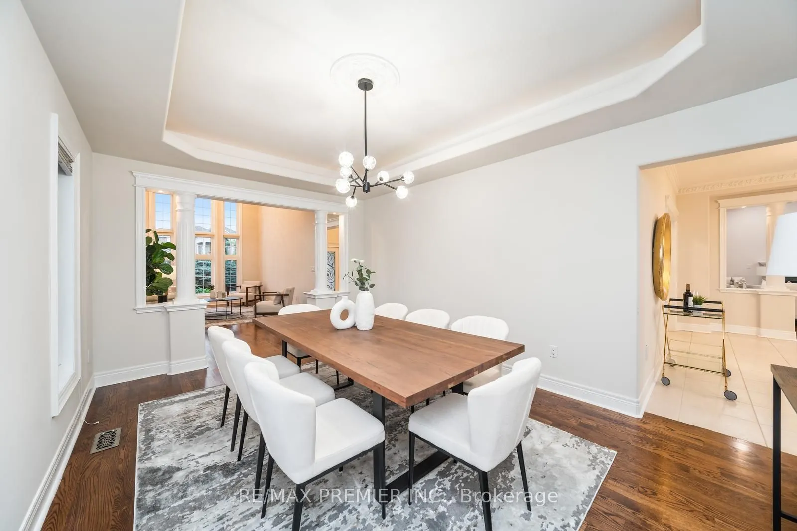 28 Babak Boulevard