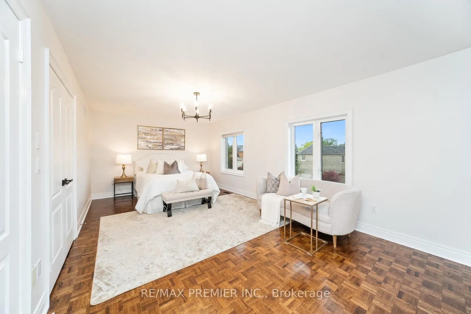 28 Babak Boulevard