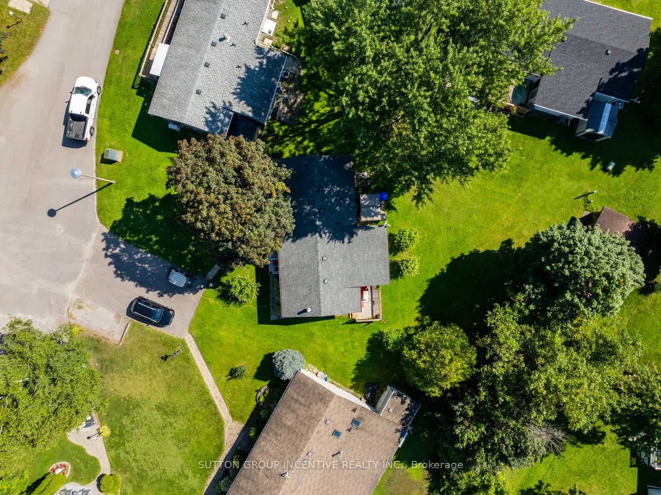 15 MAPLE Court
