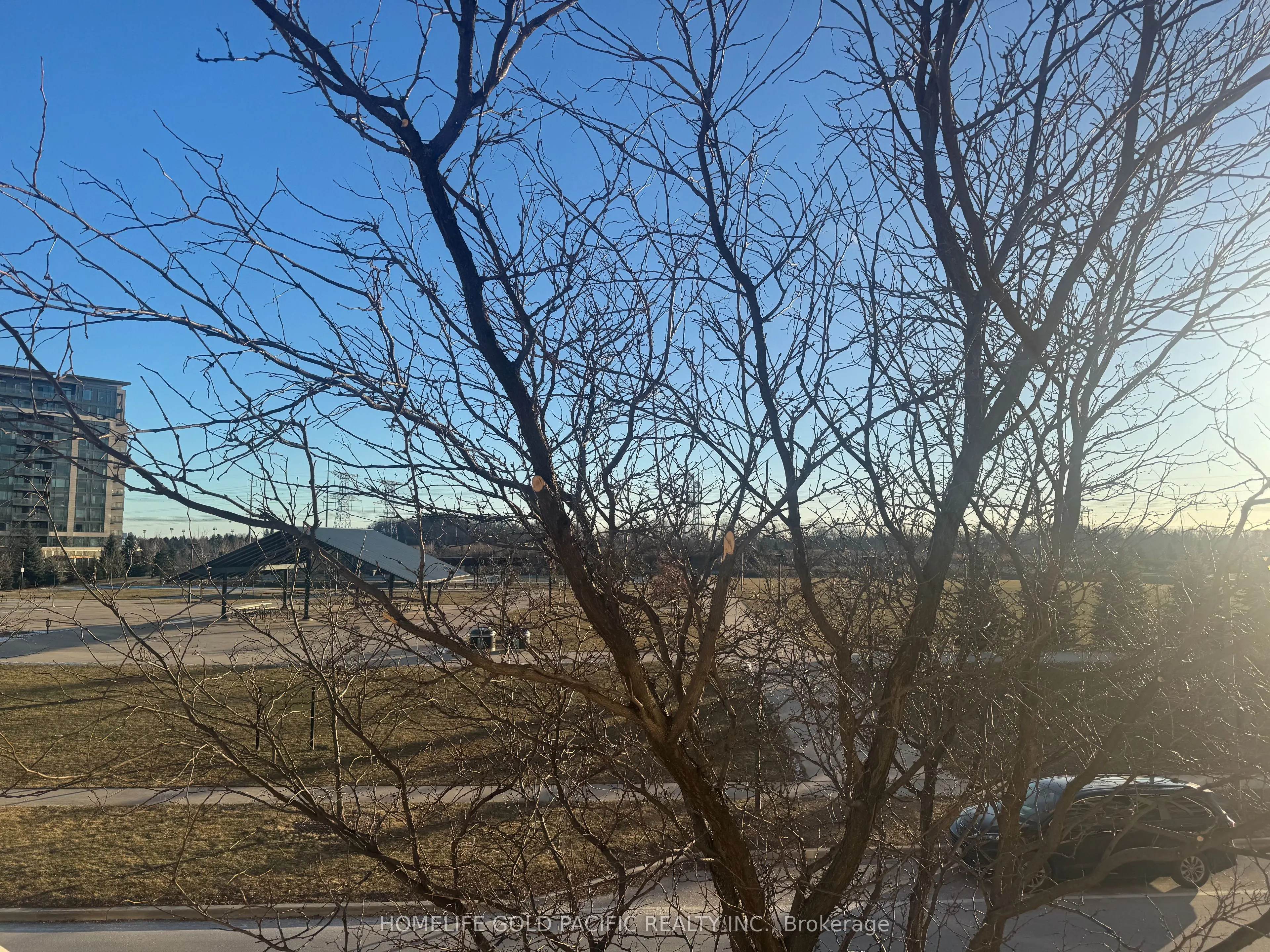 37 Galleria Parkway, #207