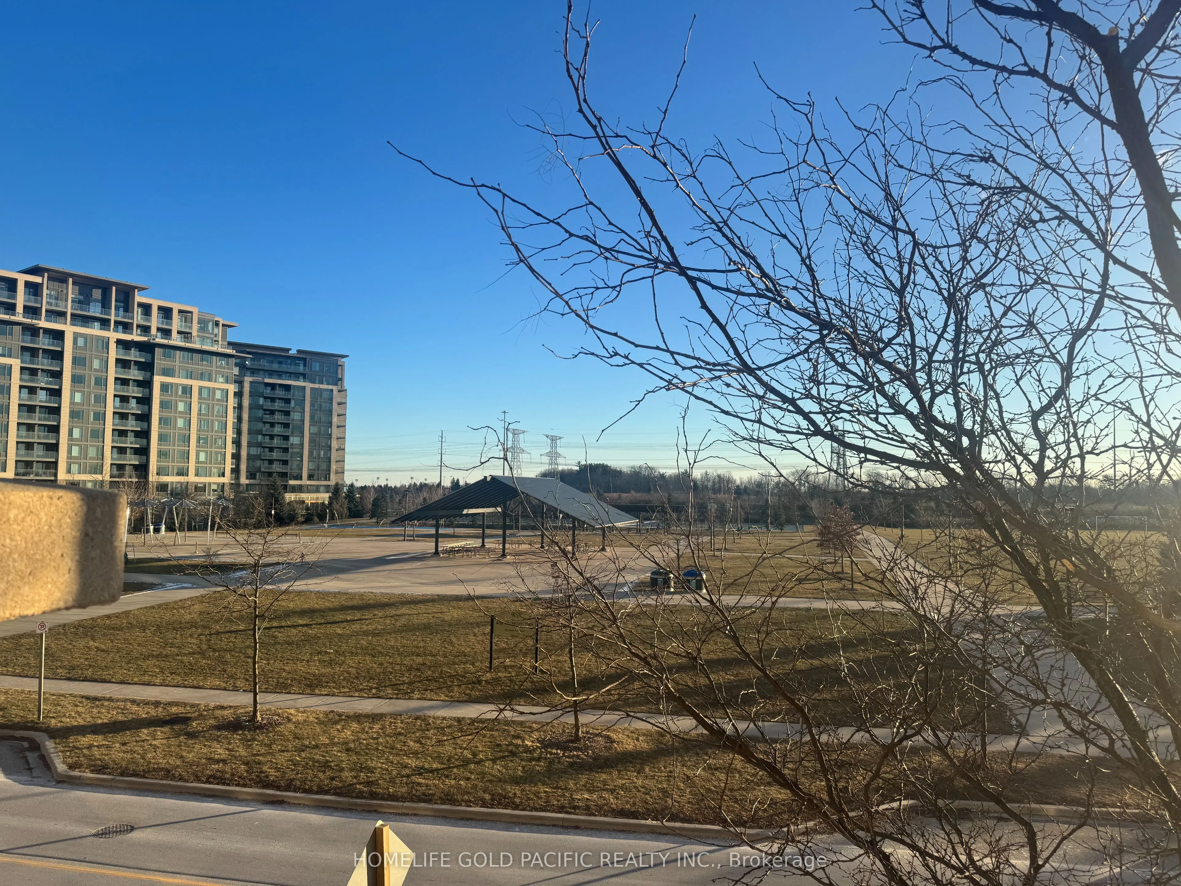 37 Galleria Parkway, #207
