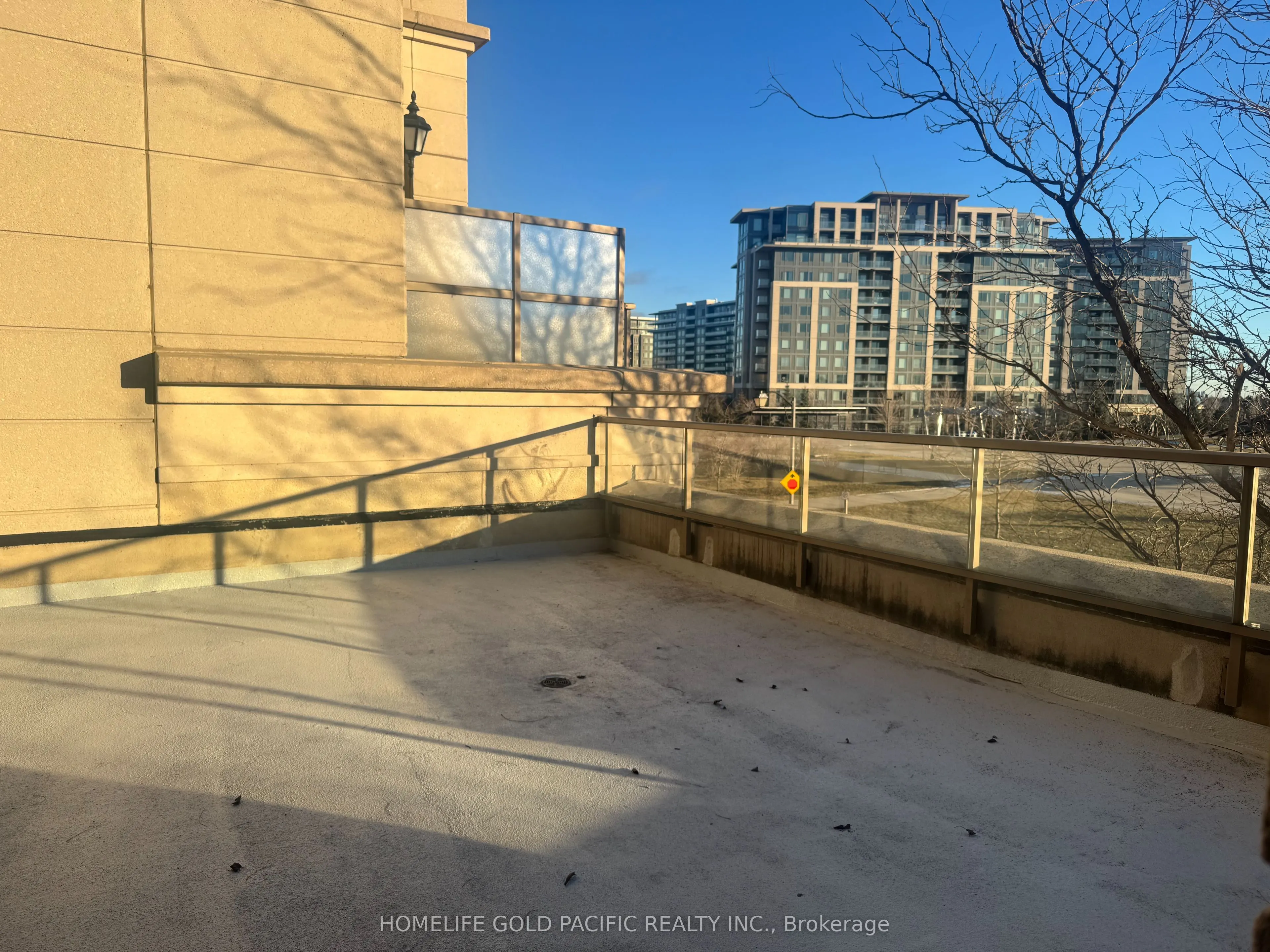 37 Galleria Parkway, #207