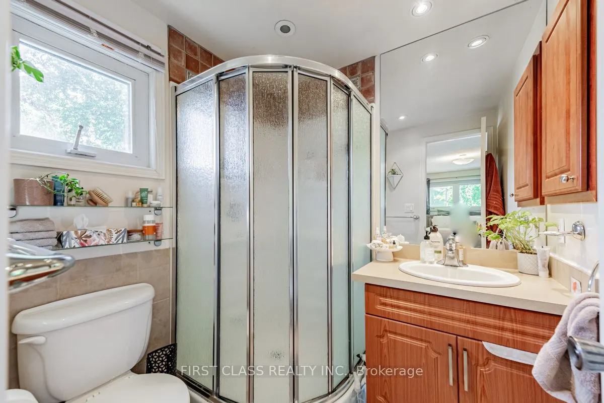 74 Innisbrook Crescent