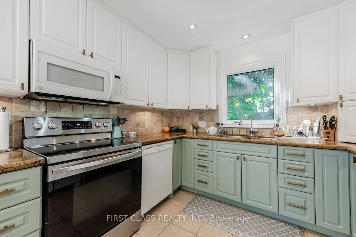 74 Innisbrook Crescent