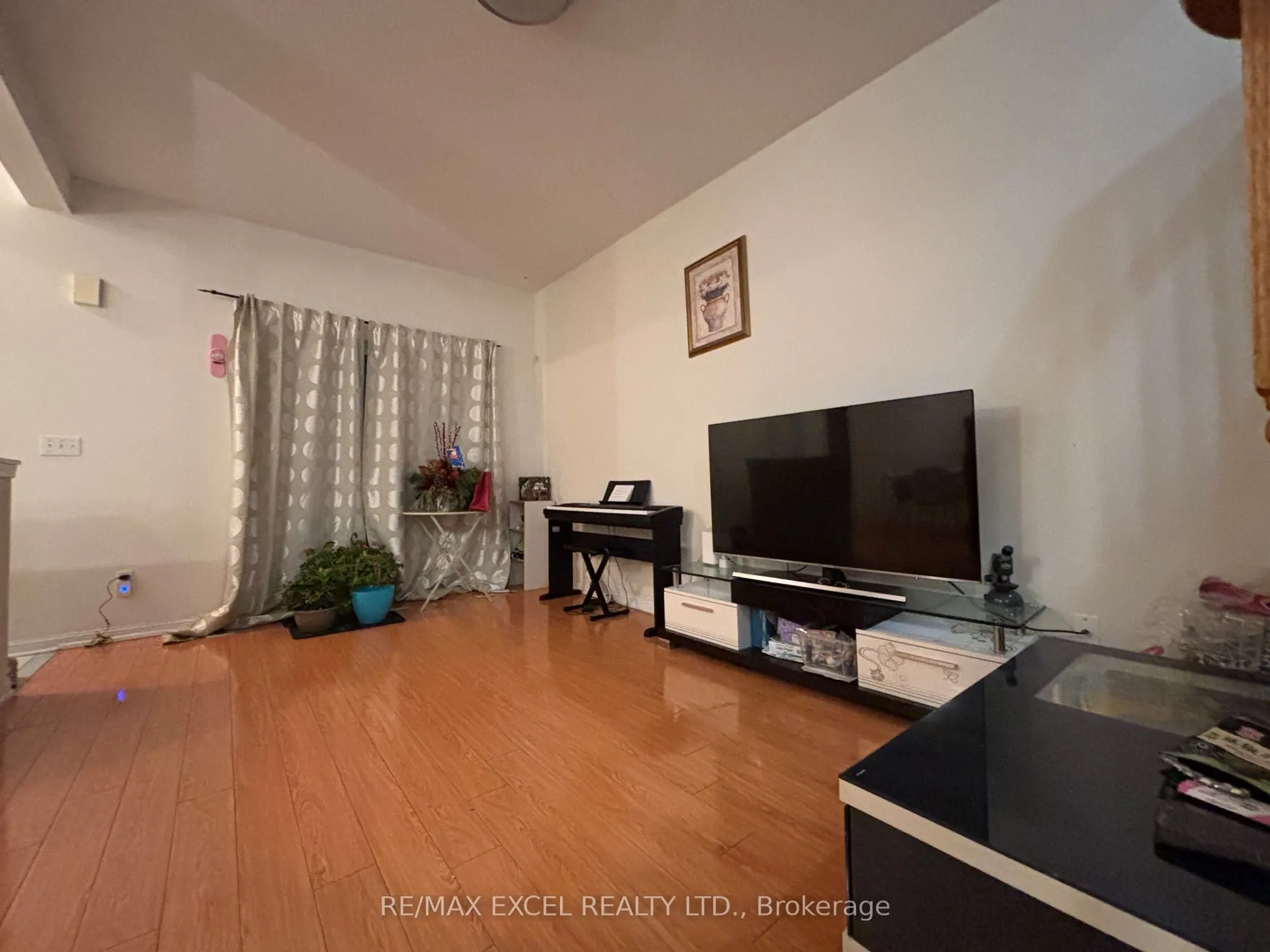 5 St Moritz Way, #18
