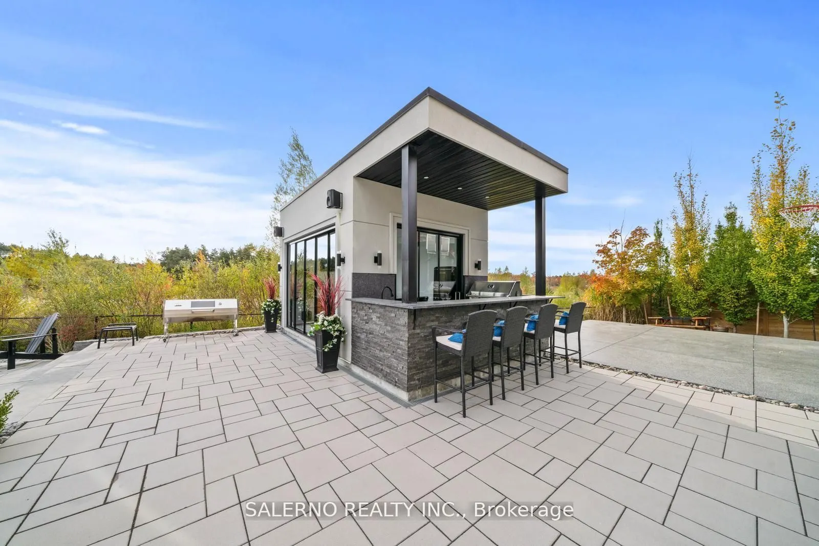 36 Chuck Ormsby Crescent