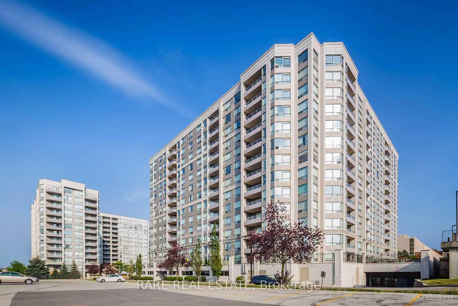 9015 Leslie Street, #807