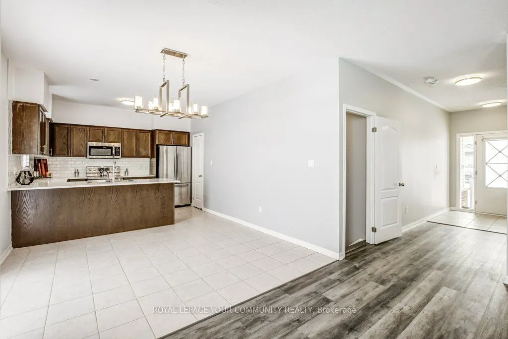 16 Don Hadden Crescent