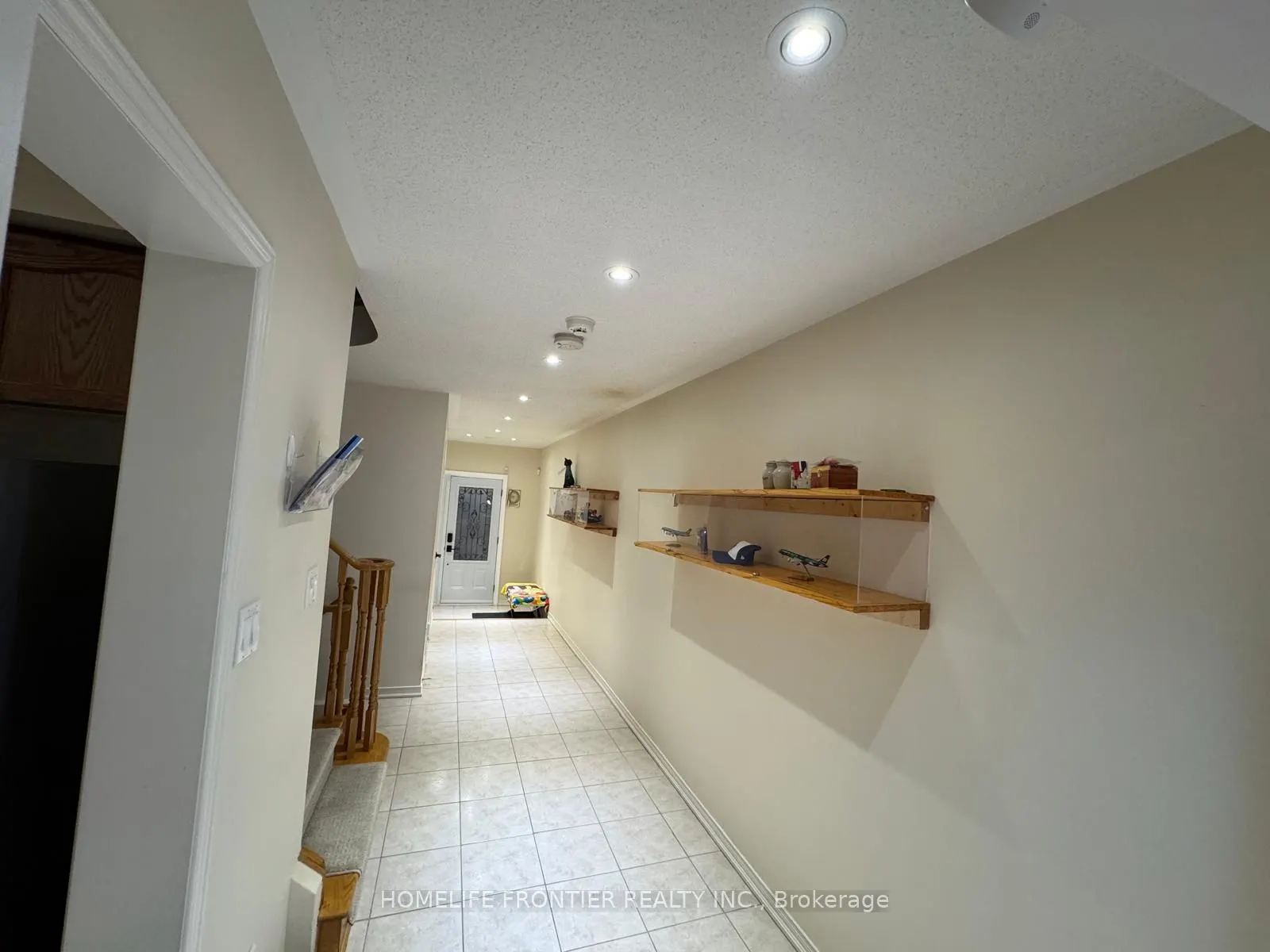 14 Barr Crescent