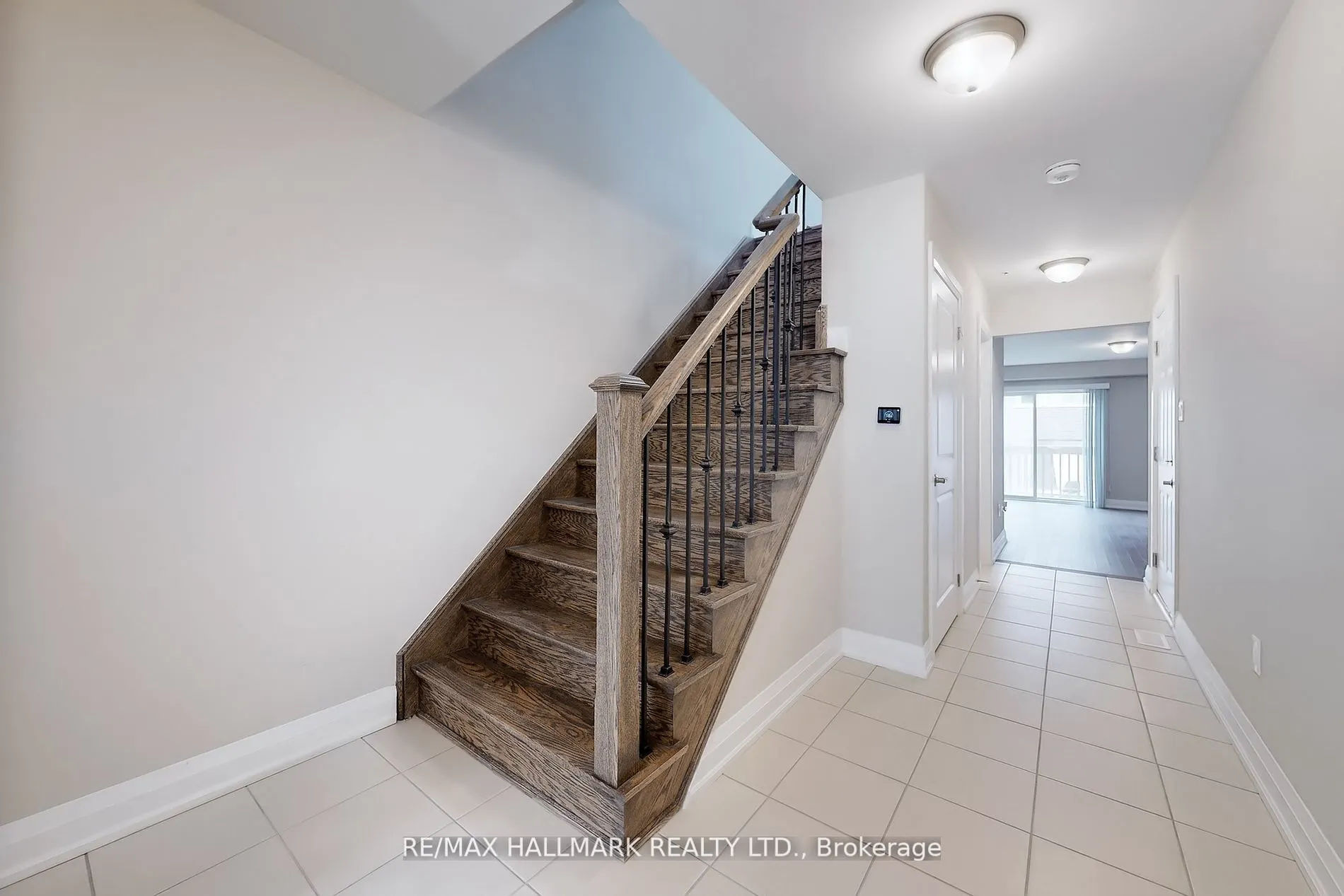 923 Isaac Phillips Way