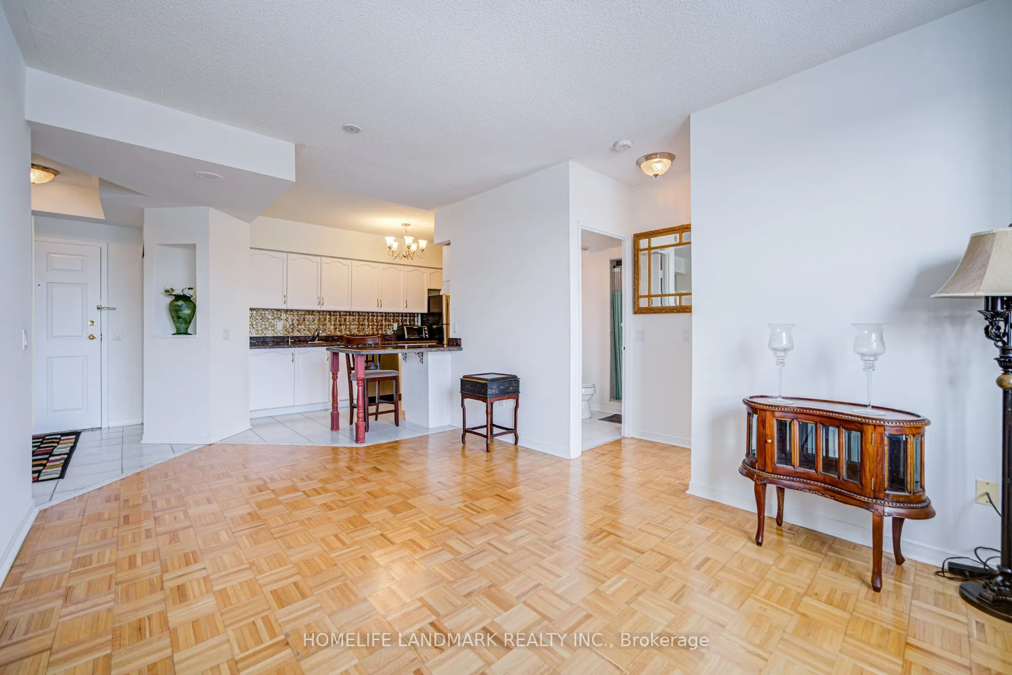 7378 Yonge Street E, #303