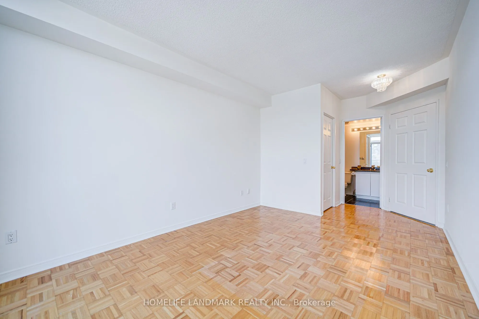 7378 Yonge Street E, #303