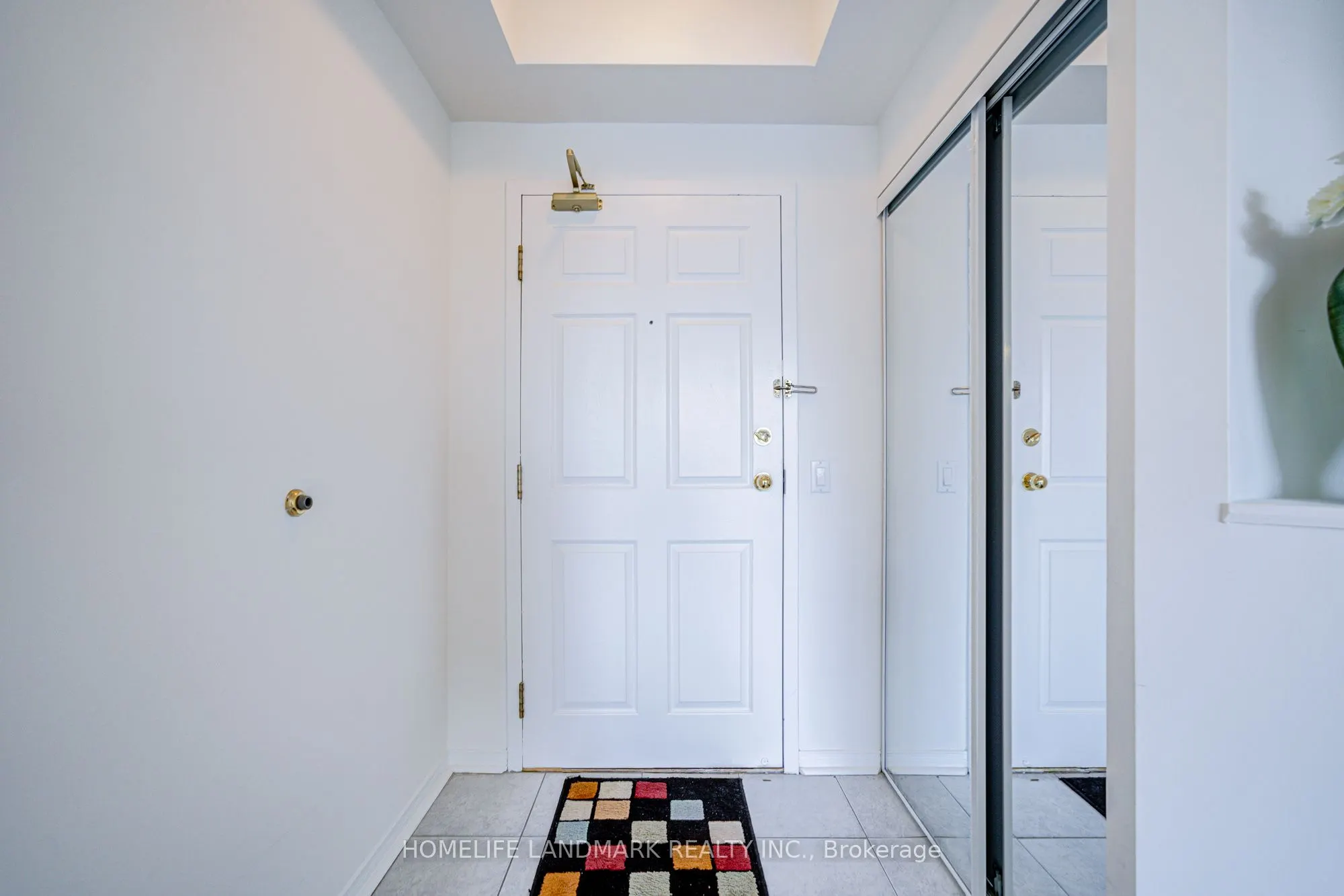 7378 Yonge Street E, #303
