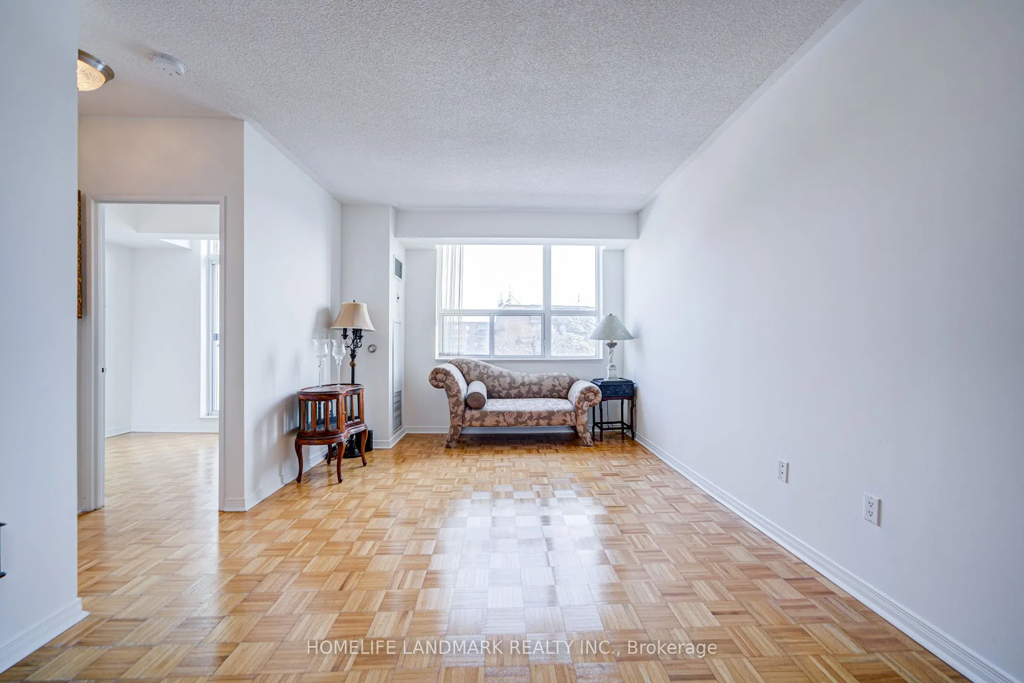 7378 Yonge Street E, #303