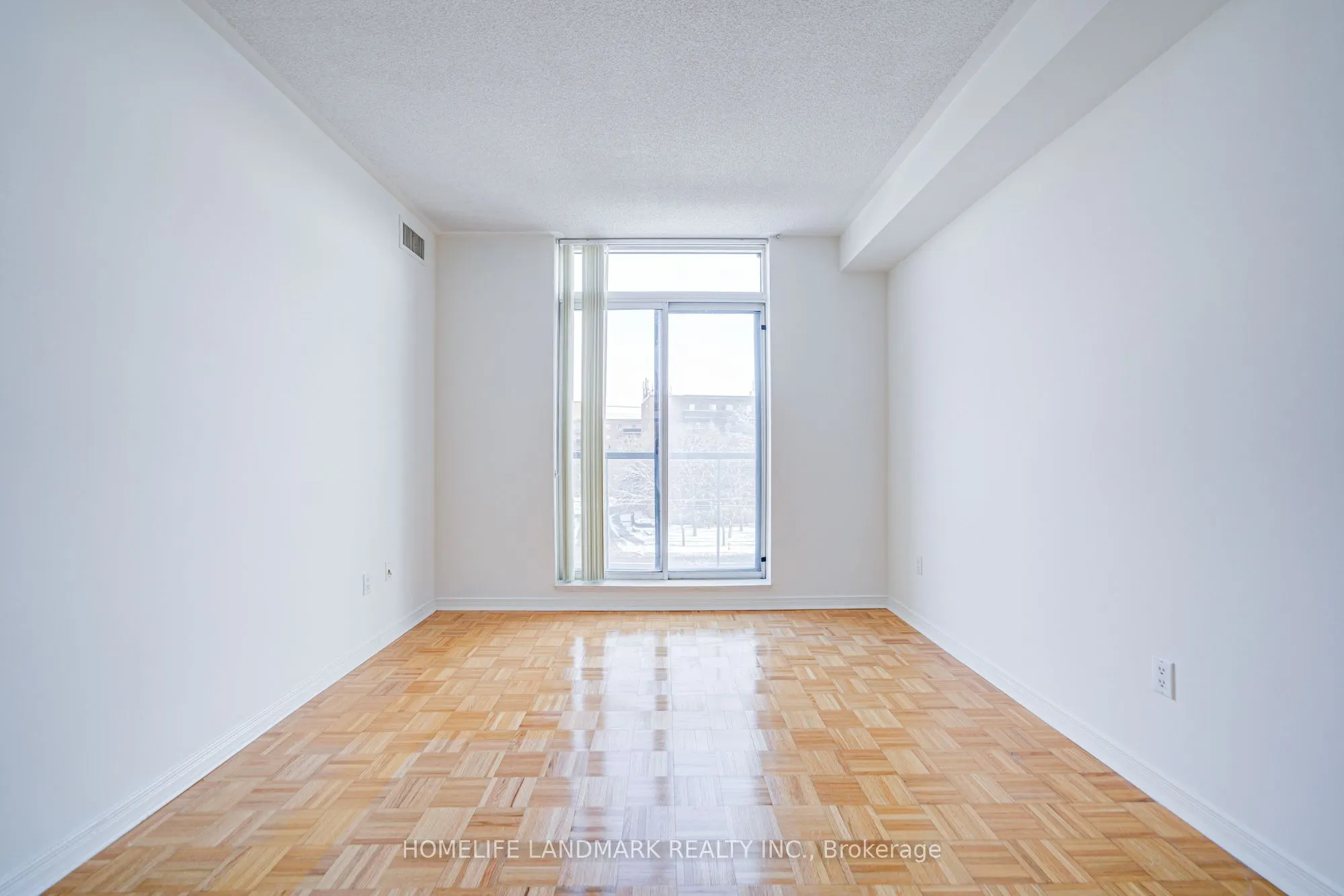 7378 Yonge Street E, #303