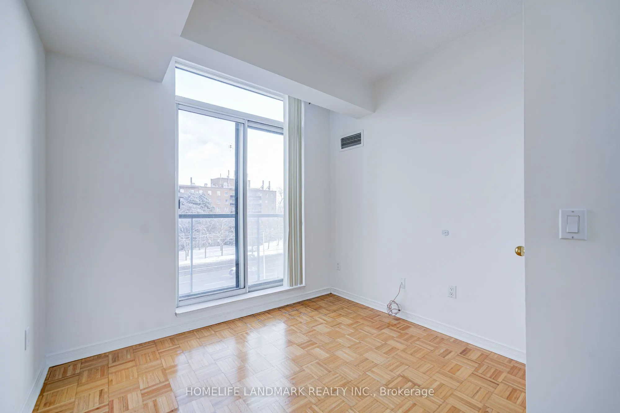 7378 Yonge Street E, #303