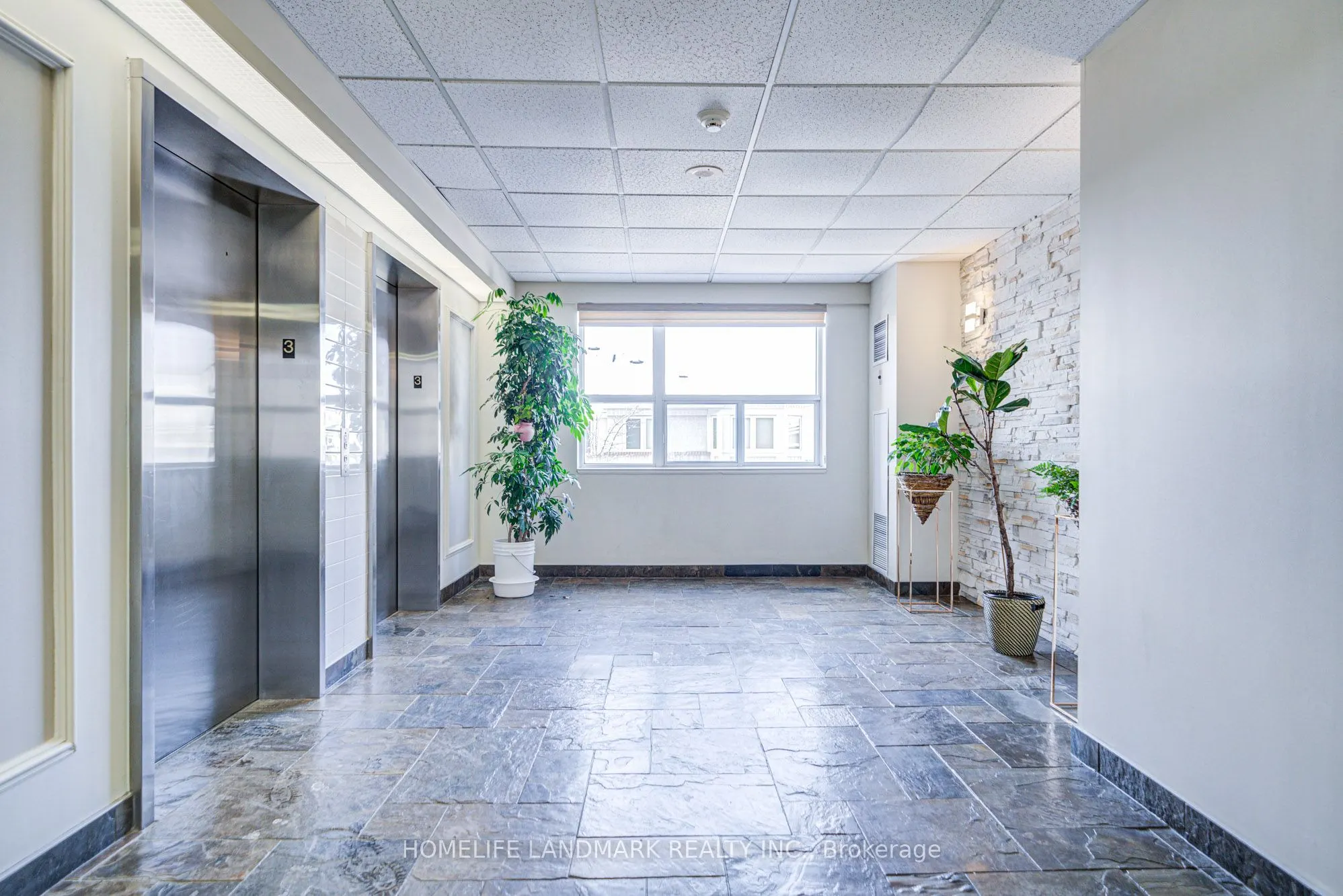 7378 Yonge Street E, #303