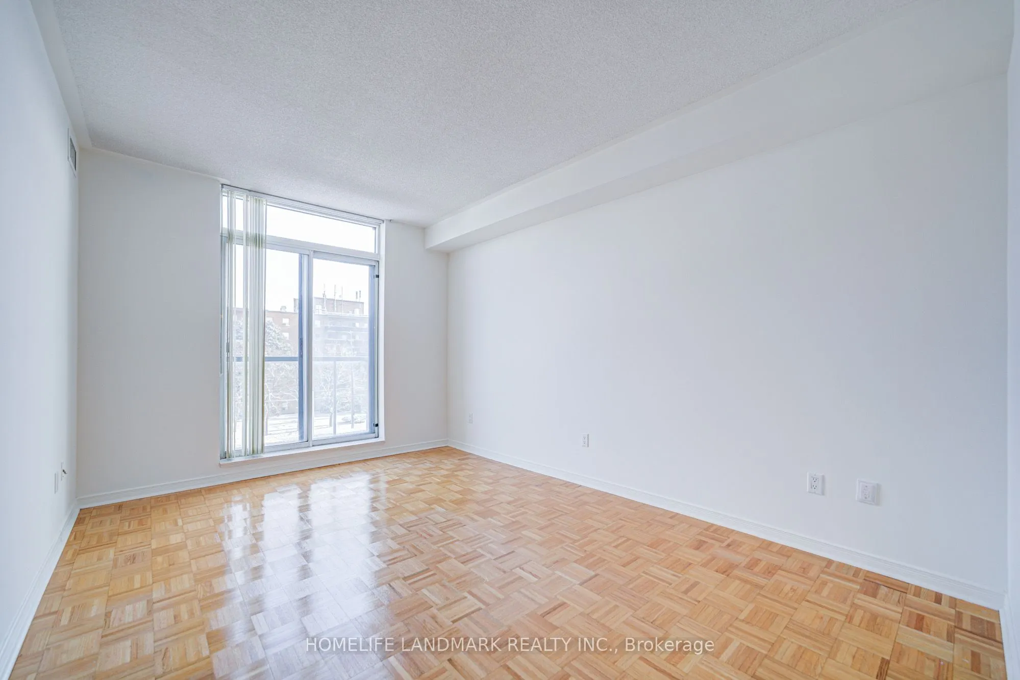 7378 Yonge Street E, #303