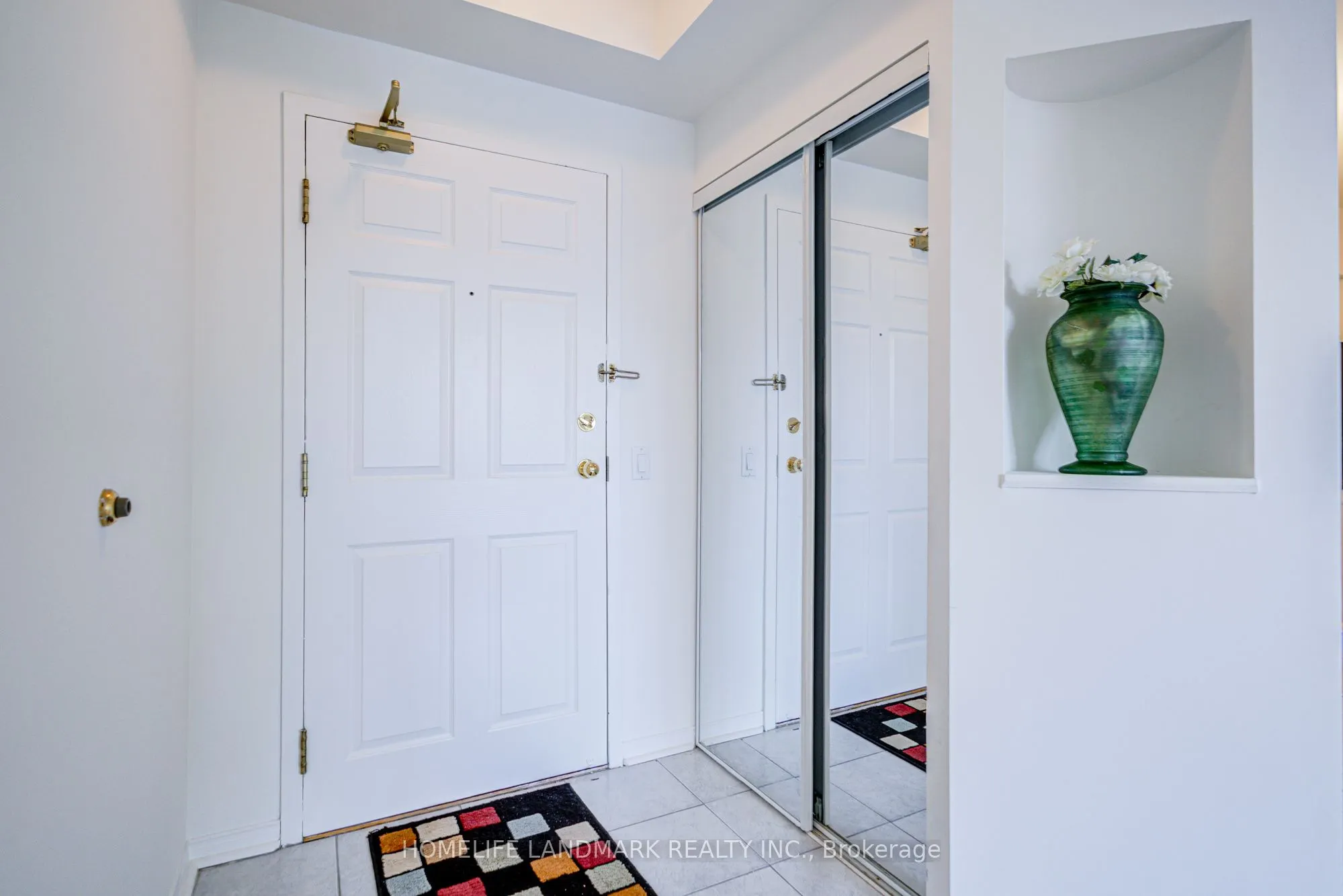 7378 Yonge Street E, #303