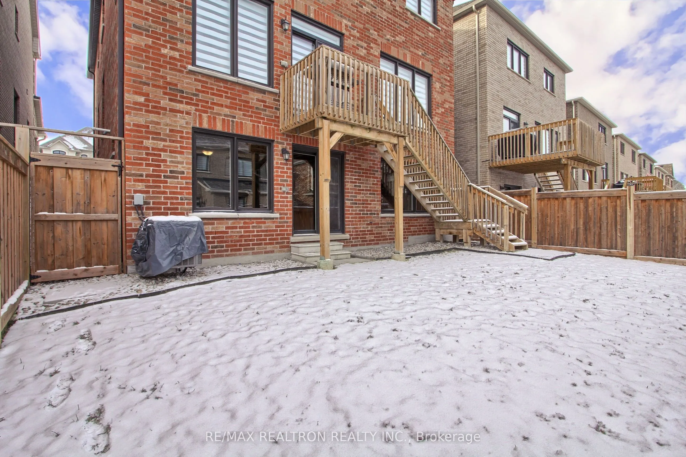 11 Beebalm Lane