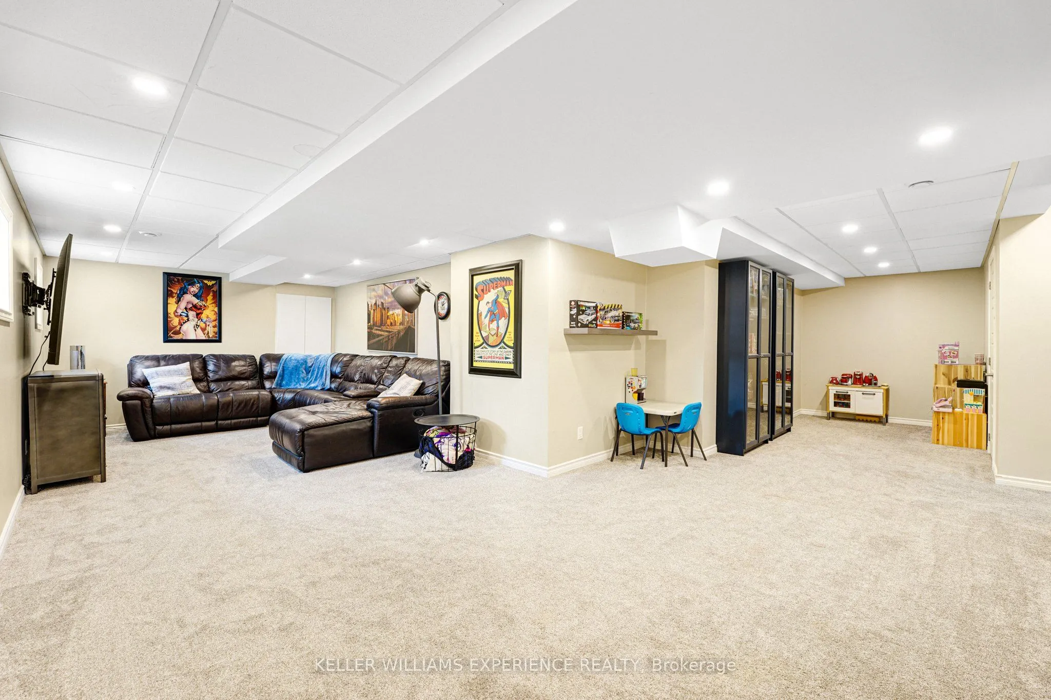 100 Mount Crescent