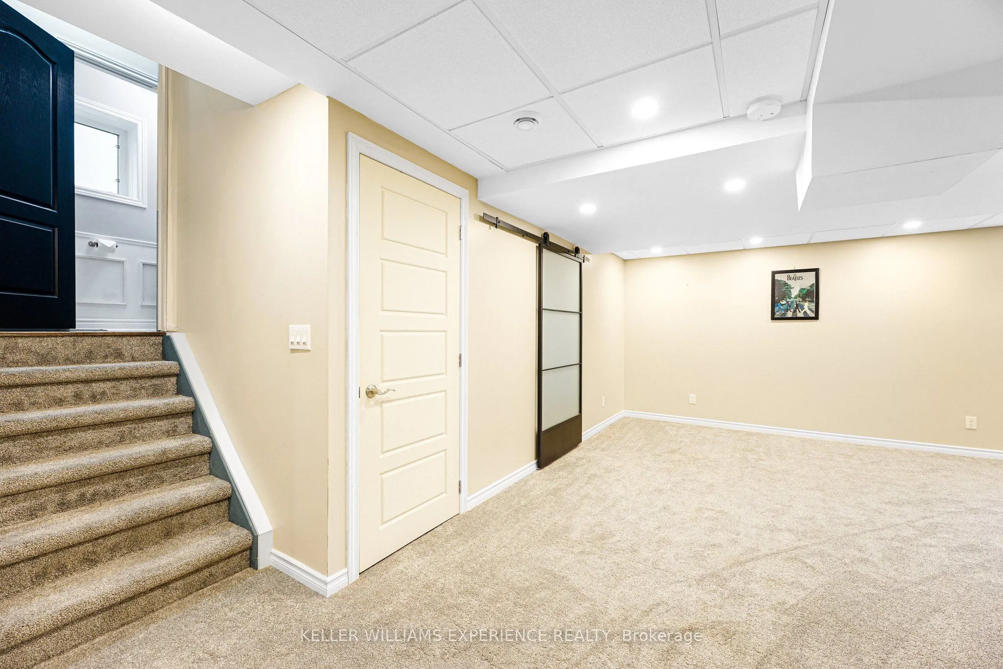 100 Mount Crescent