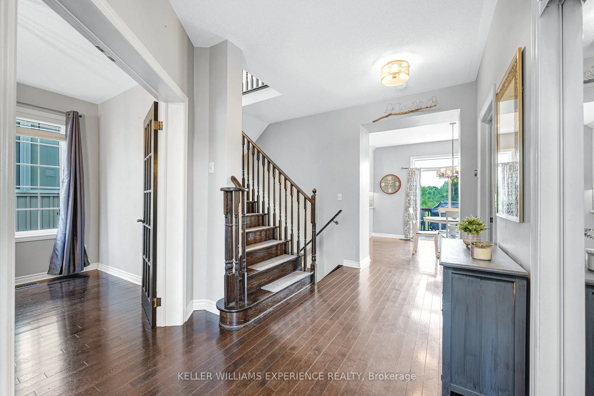 100 Mount Crescent