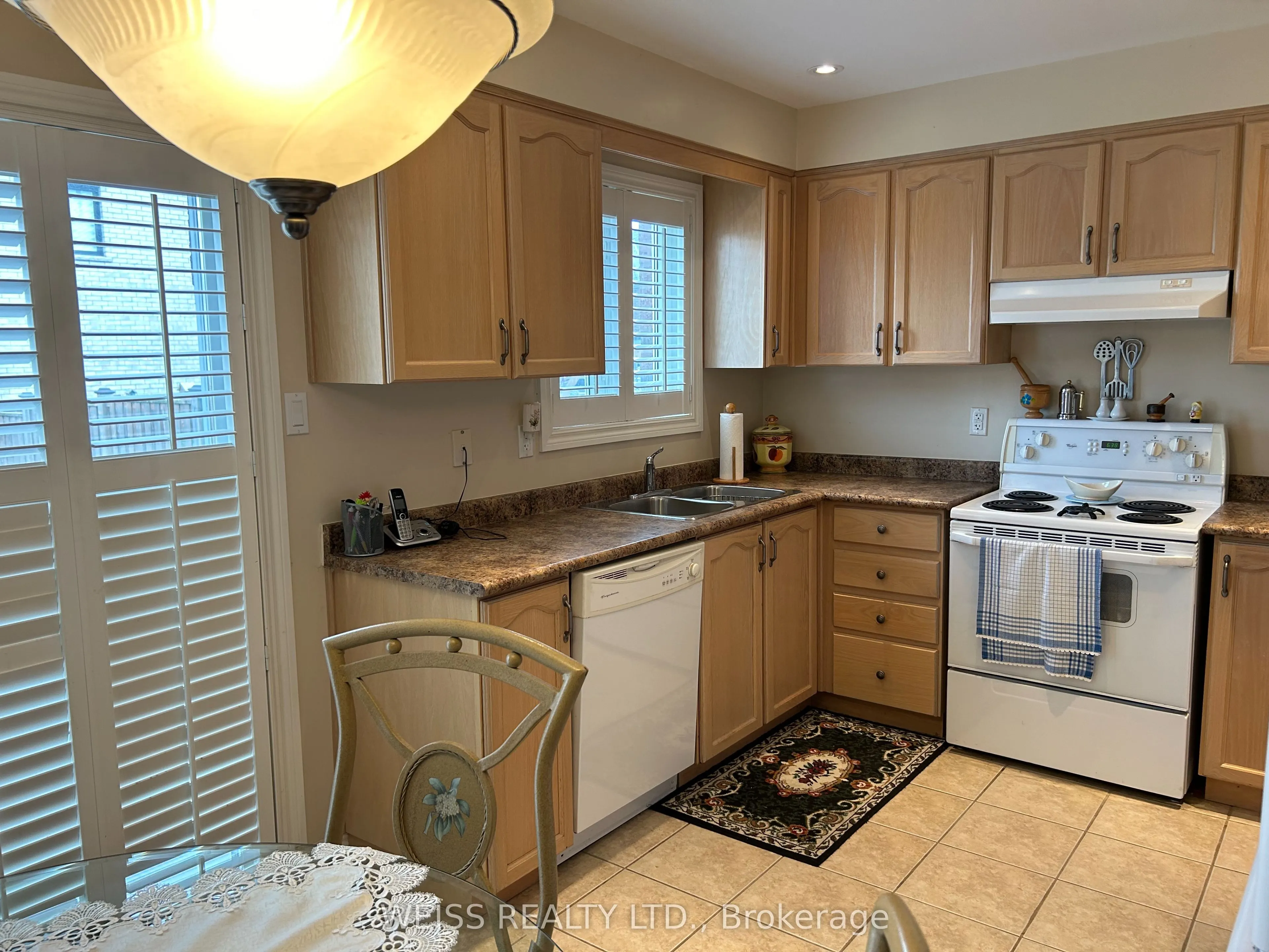 503 Simcoe Road