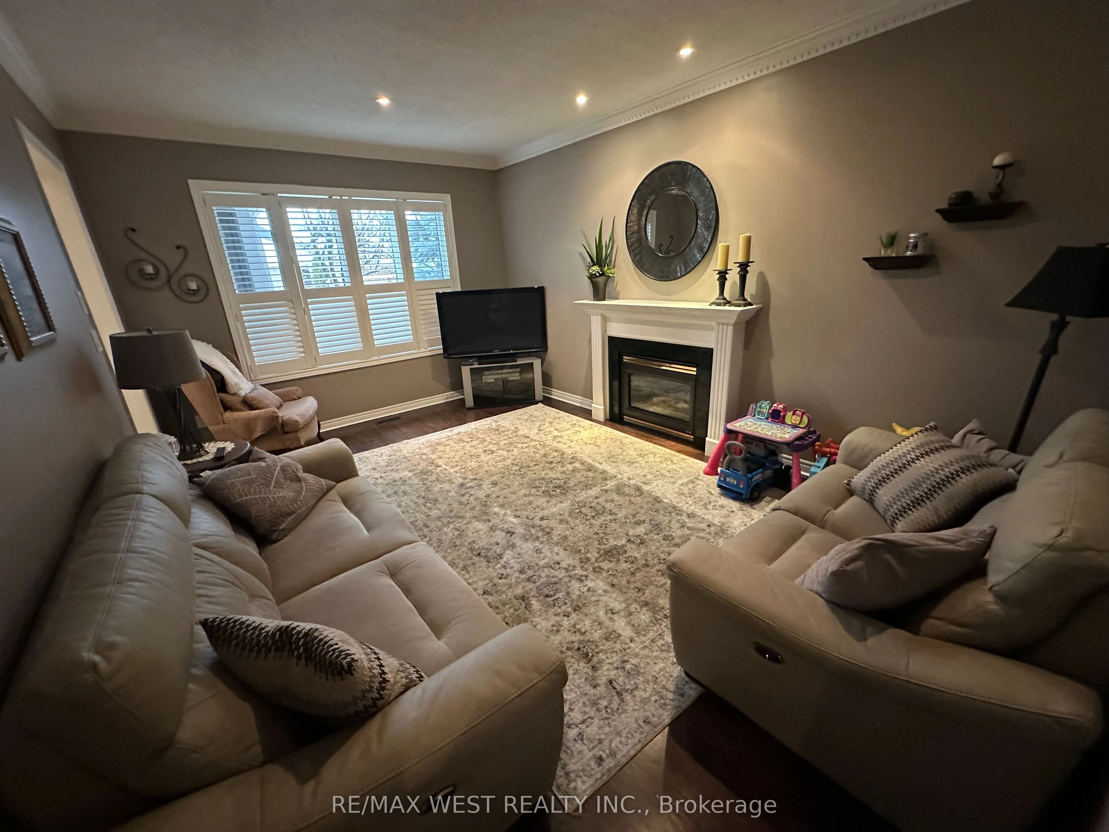 65 Burnhaven Avenue