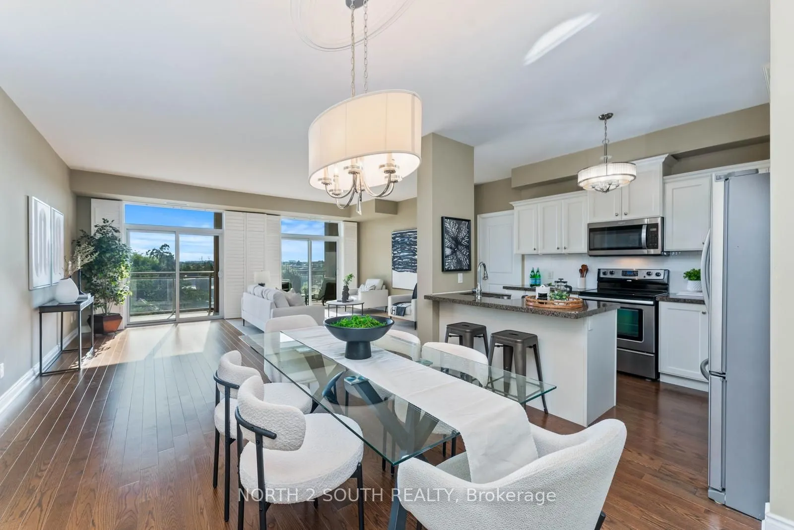 281 Woodbridge Avenue, #521