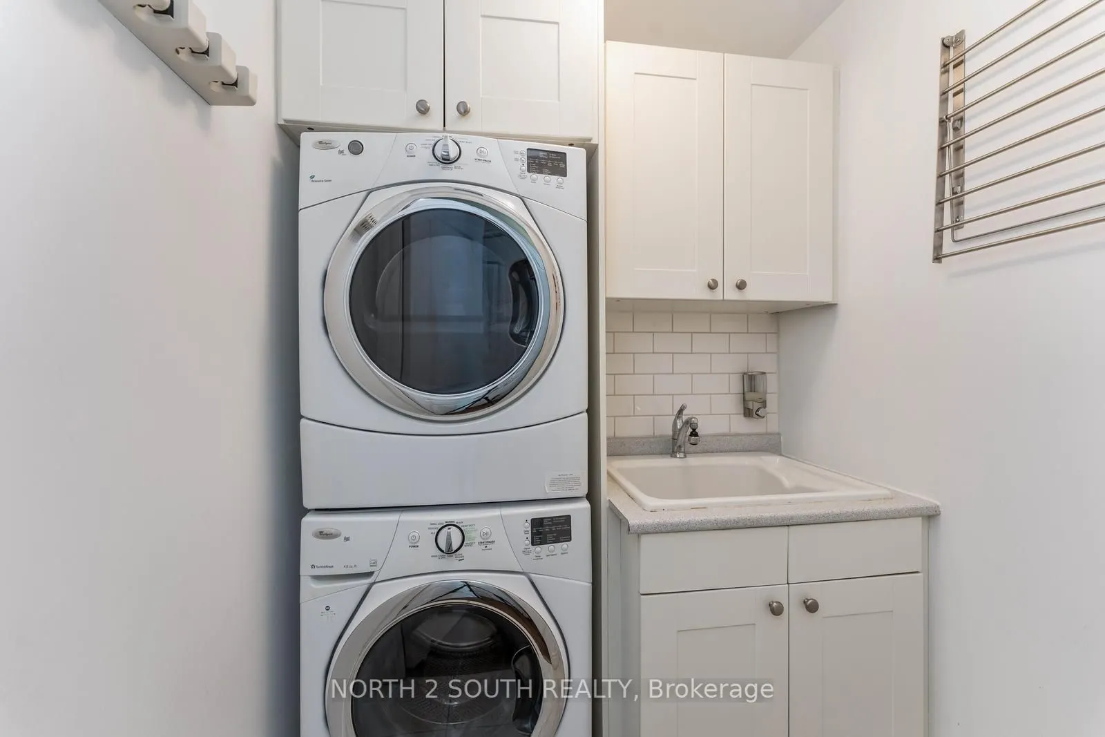 281 Woodbridge Avenue, #521