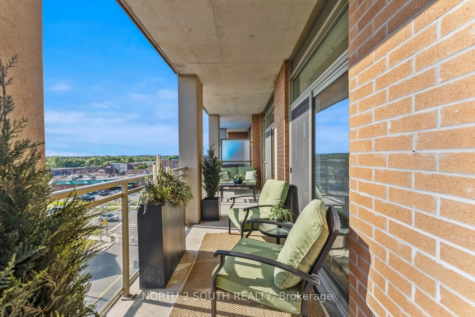 281 Woodbridge Avenue, #521