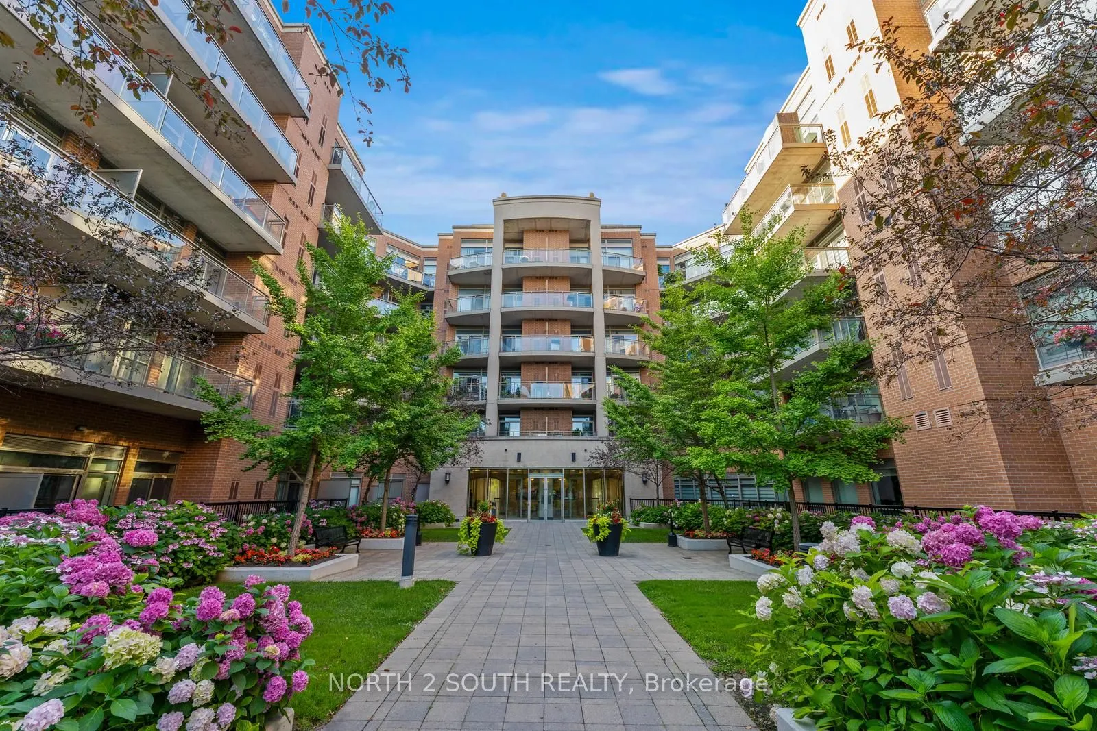 281 Woodbridge Avenue, #521