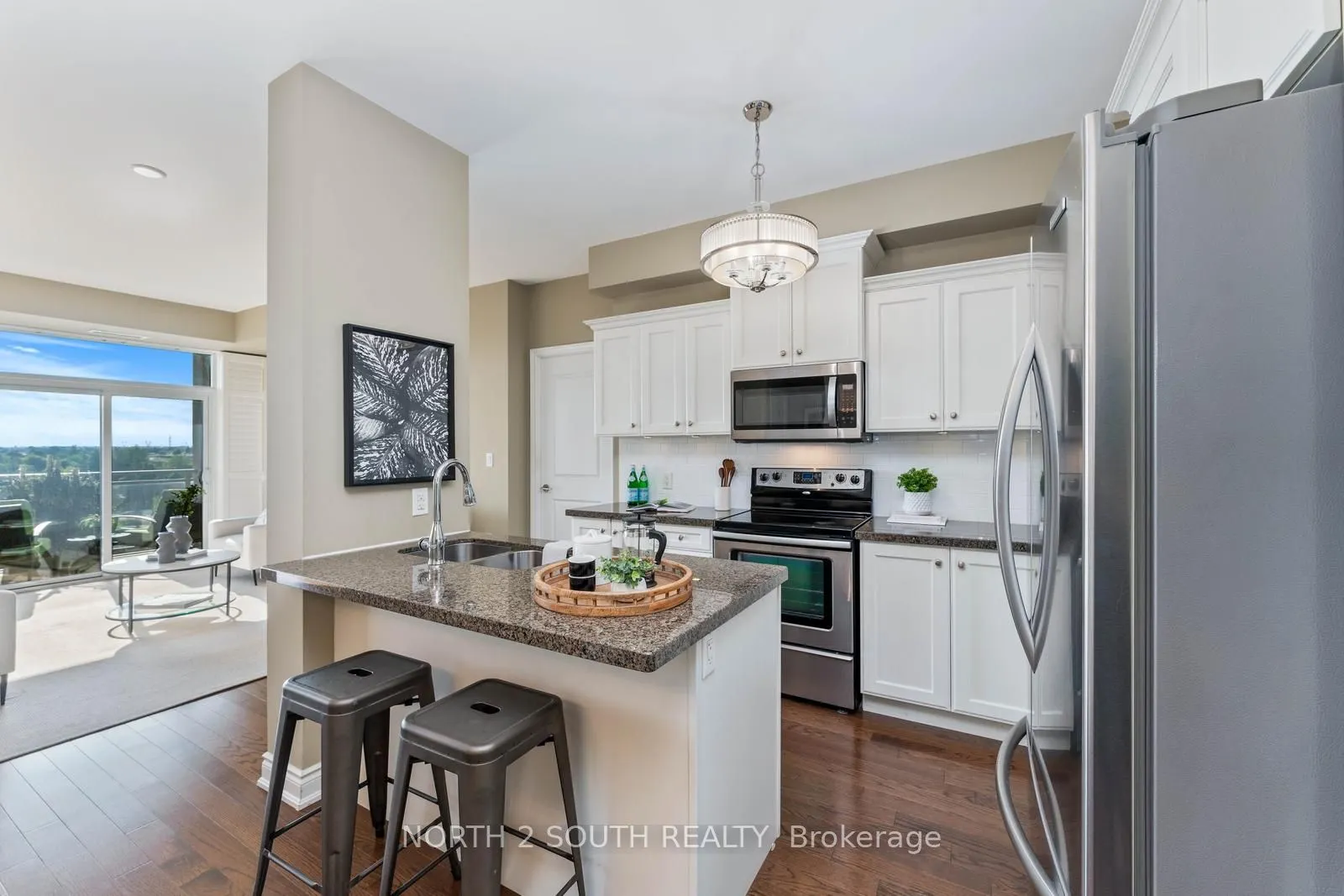 281 Woodbridge Avenue, #521