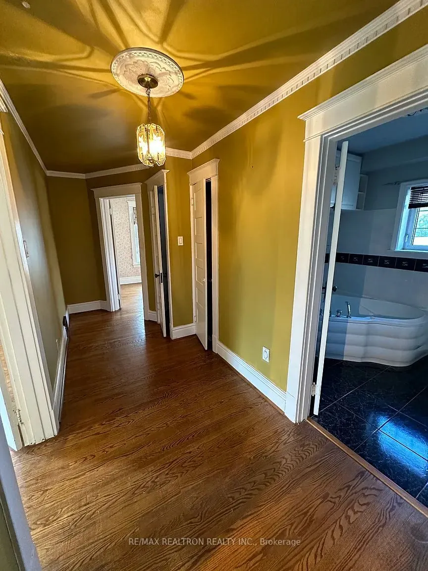 47 Roseview Avenue